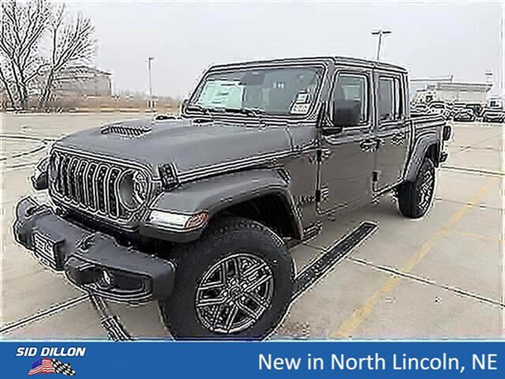 Black Clear Coat 2026 Jeep Gladiator Pickup Truck Four-Wheel Drive 8-Speed Automatic