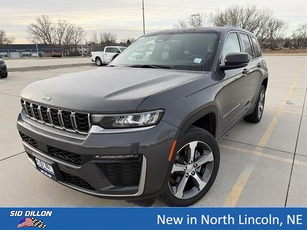Gray (Baltic Grey Metallic Clear Coat) 2026 Jeep Grand Cherokee SUV / Crossover Four-Wheel Drive 8-Speed Automatic
