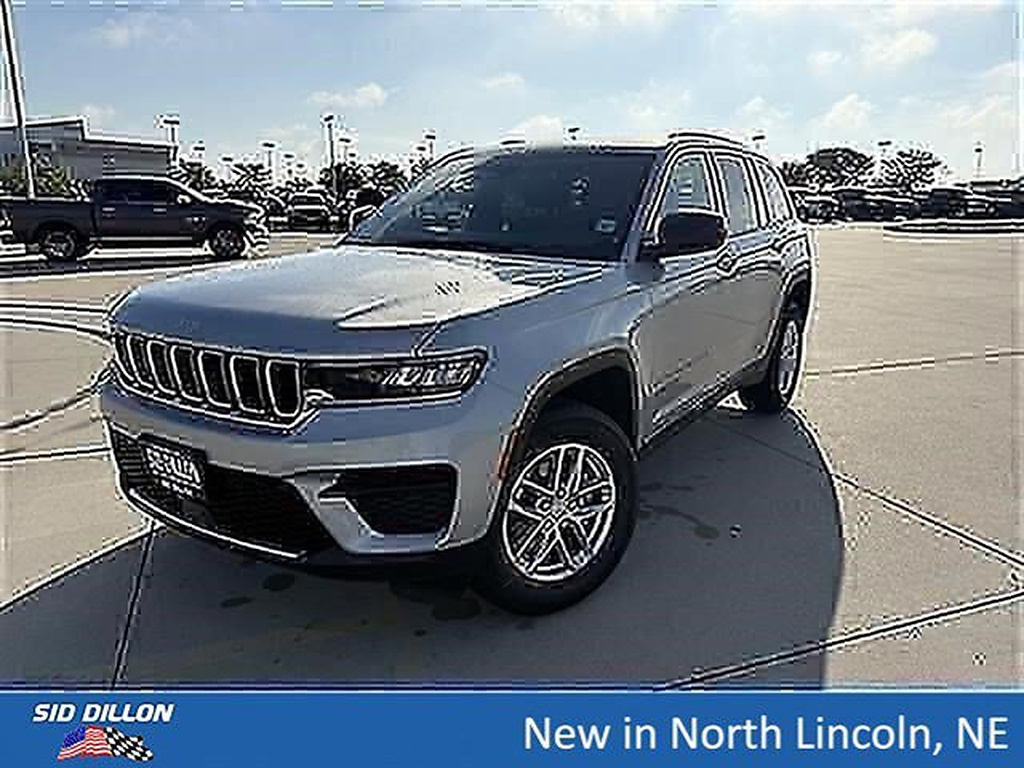 Silver Zynith 2026 Jeep Grand Cherokee SUV / Crossover Four-Wheel Drive 8-Speed Automatic