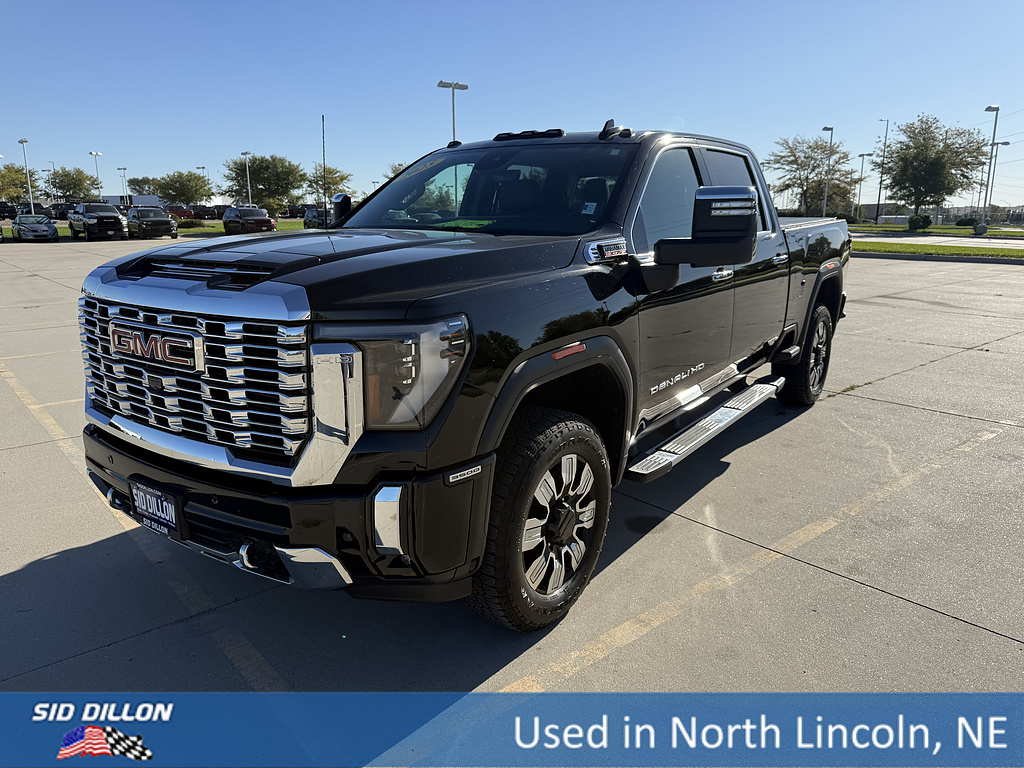 2025 GMC Sierra 3500HD Denali Crew Cab 4WD