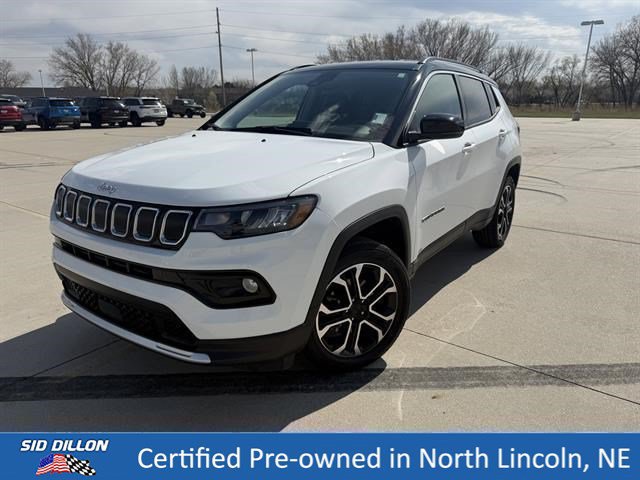 Bright White Clear Coat 2022 Jeep Compass SUV / Crossover Four-Wheel Drive 9-Speed Automatic