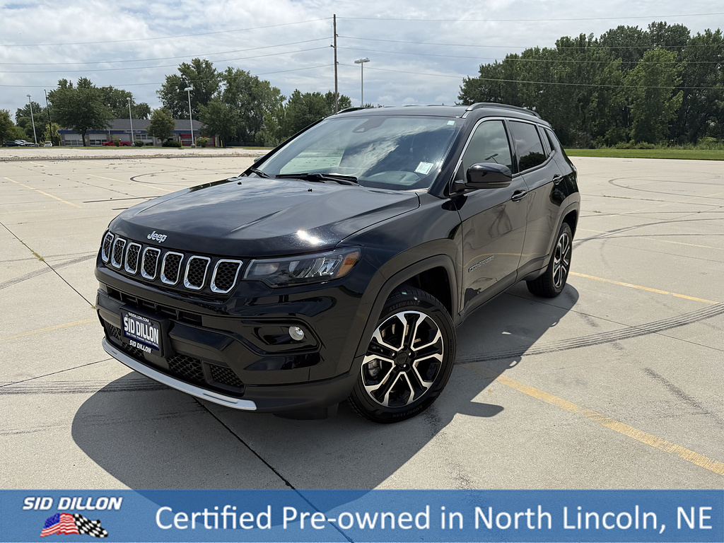 Diamond Black Crystal Pearl Coat 2023 Jeep Compass SUV / Crossover Four-Wheel Drive 8-Speed Automatic