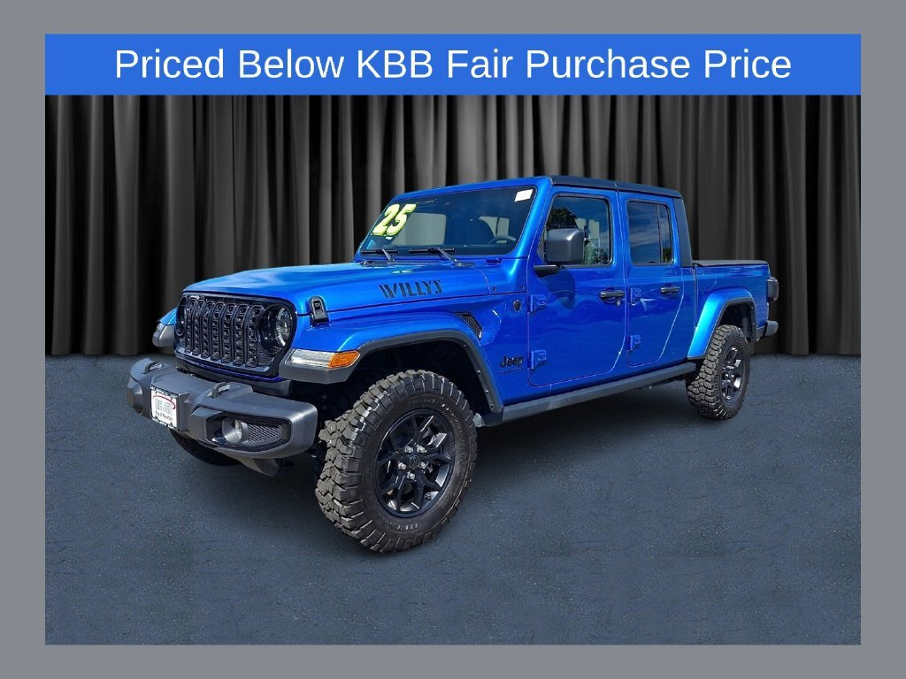 2025 Jeep Gladiator Willys comparison vehicle