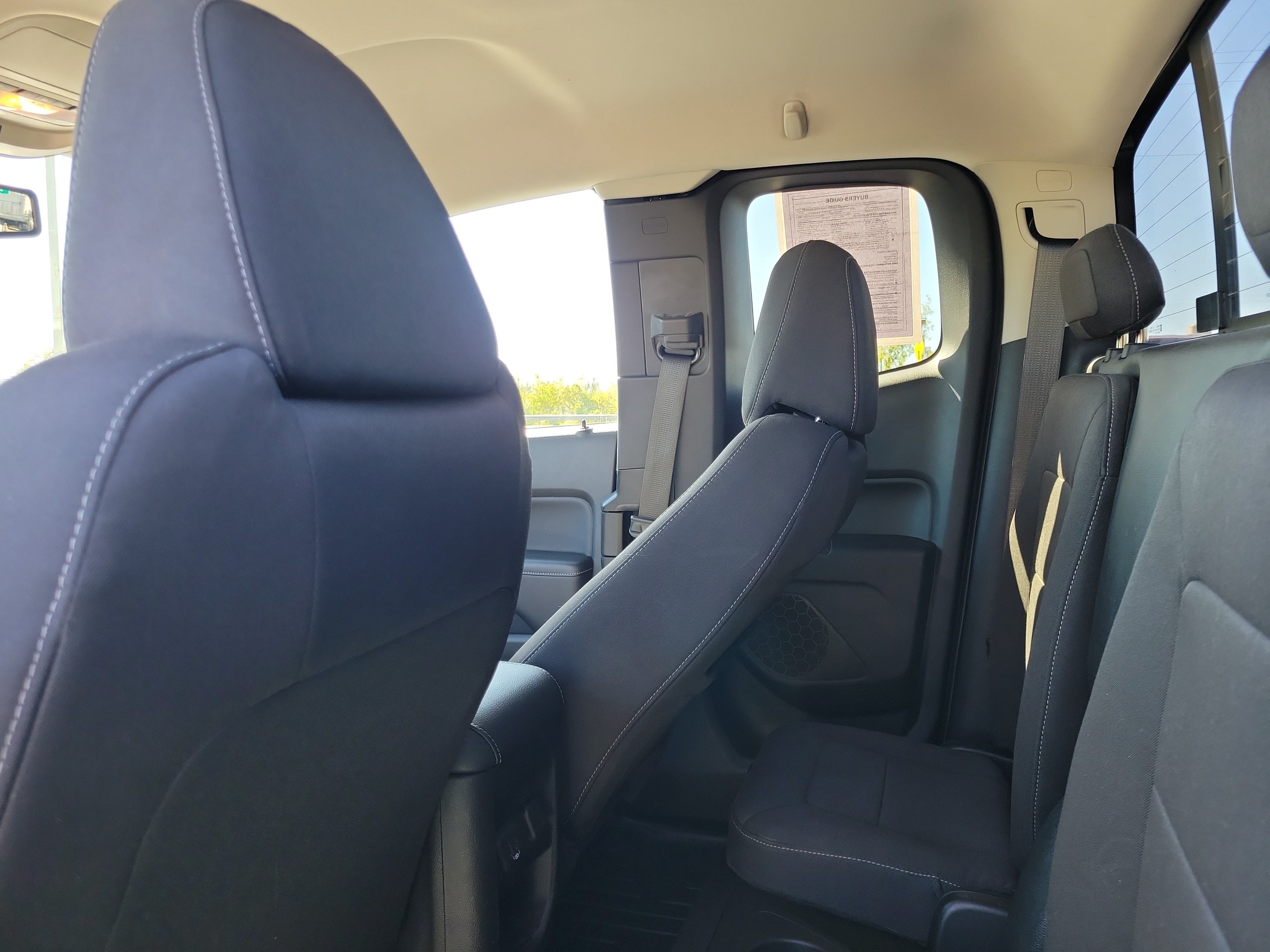 Used 2019 Blue Emerald Metallic GMC SLE image 18