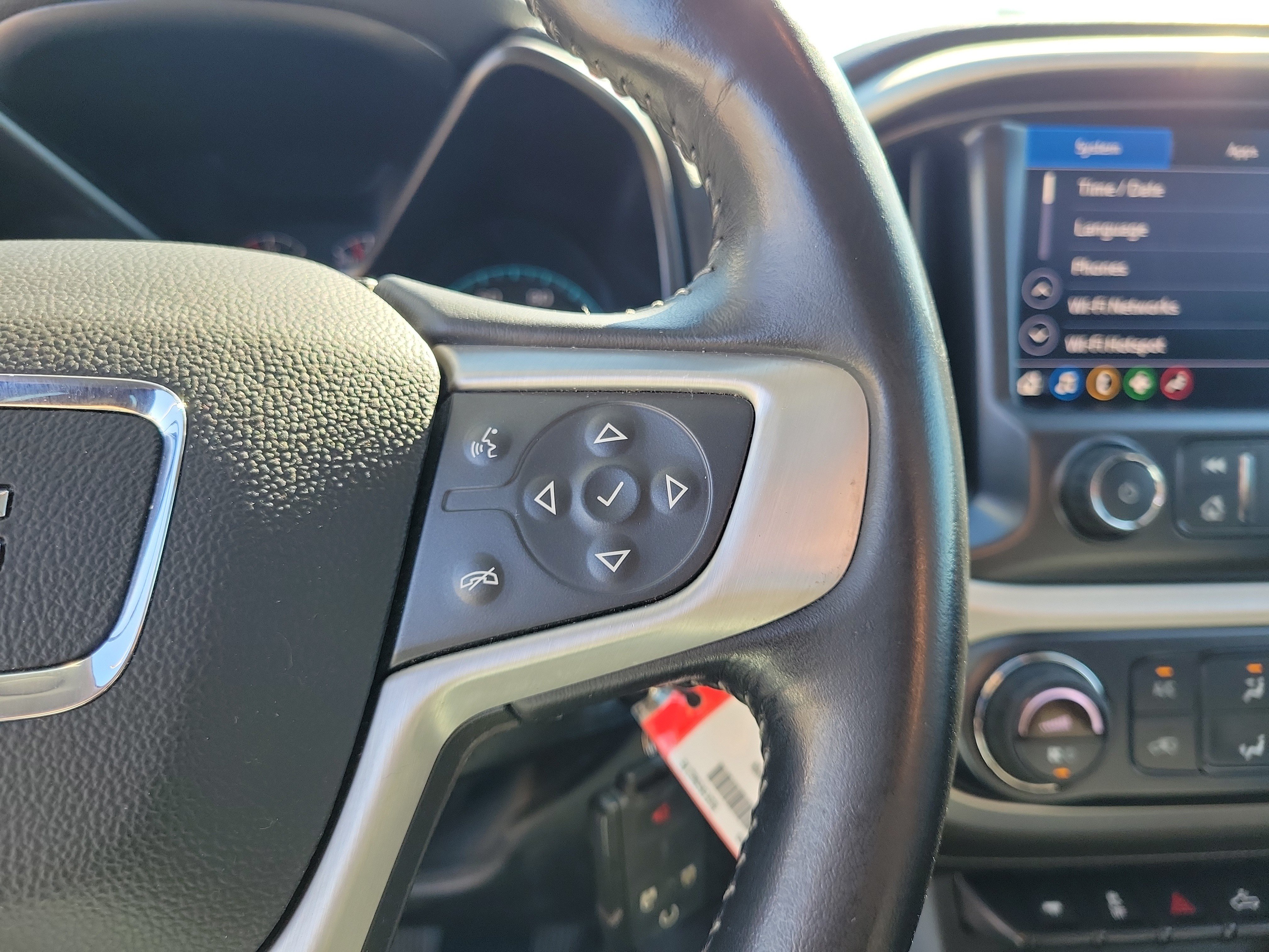 Used 2019 Blue Emerald Metallic GMC SLE image 27