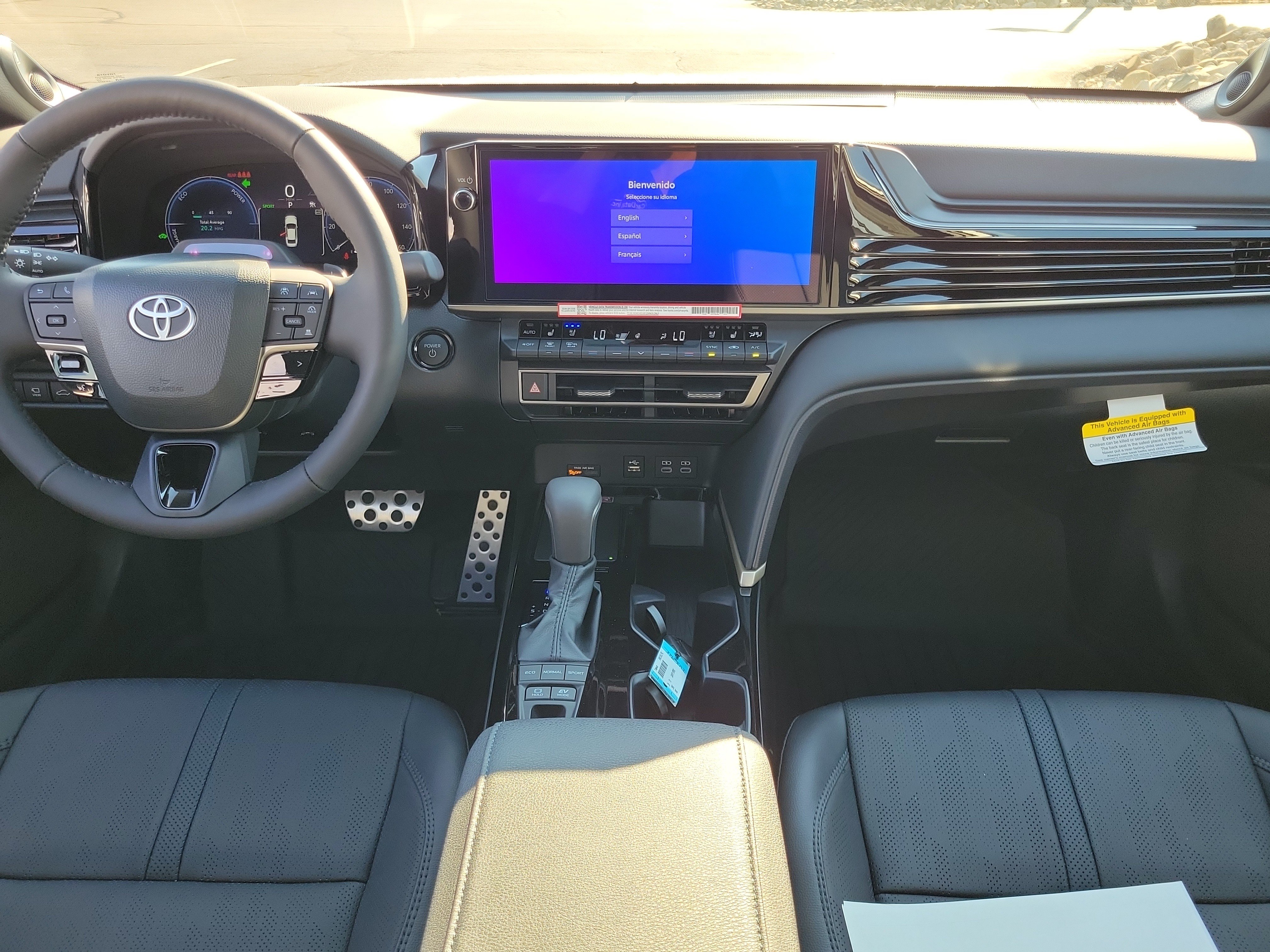 New 2026 Wind Chill Pearl w/Midnight Black Metallic Roof Toyota XSE image 13