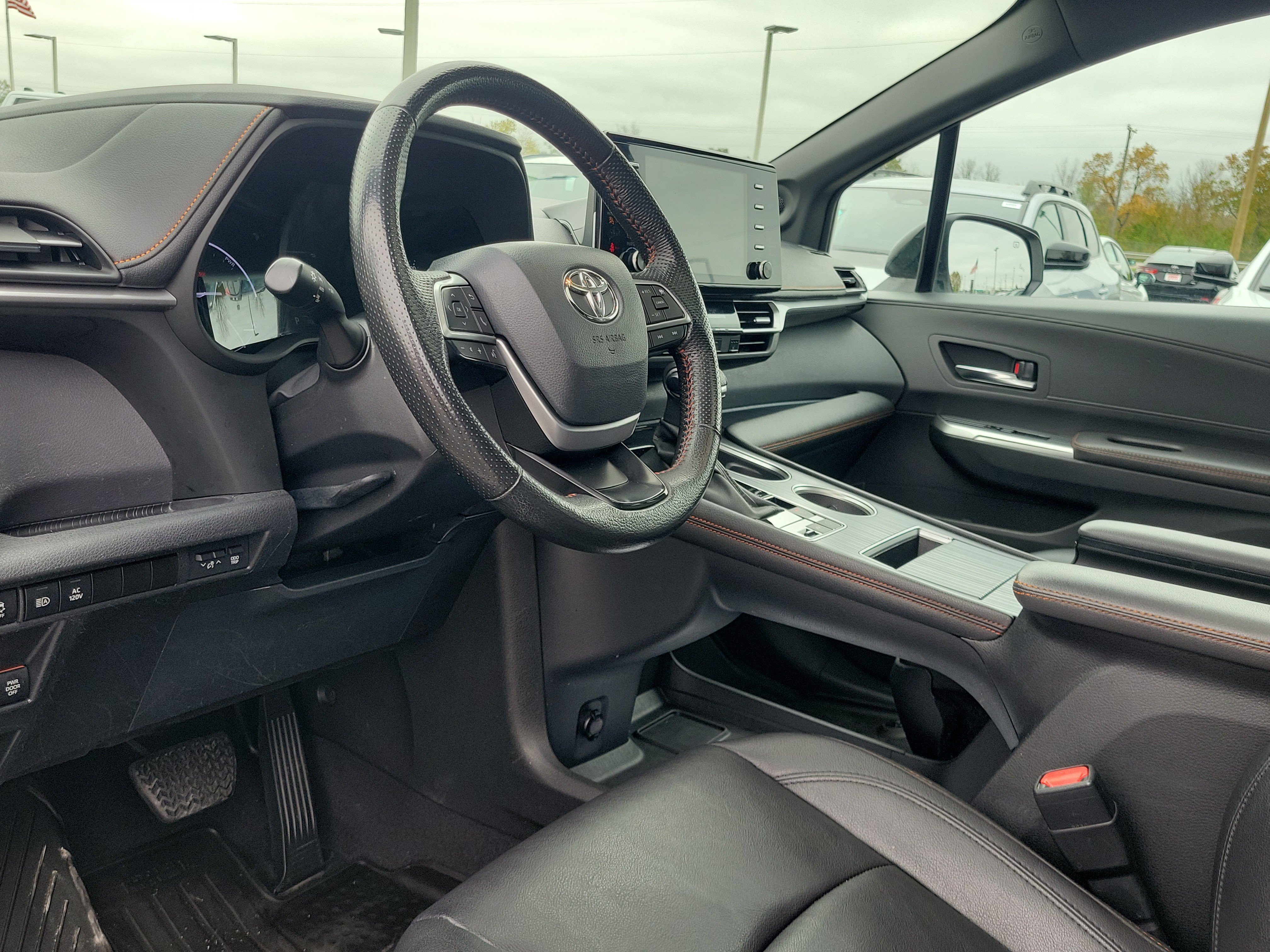 Certified Used 2024 Ice Cap Toyota XSE 7-Passenger image 19
