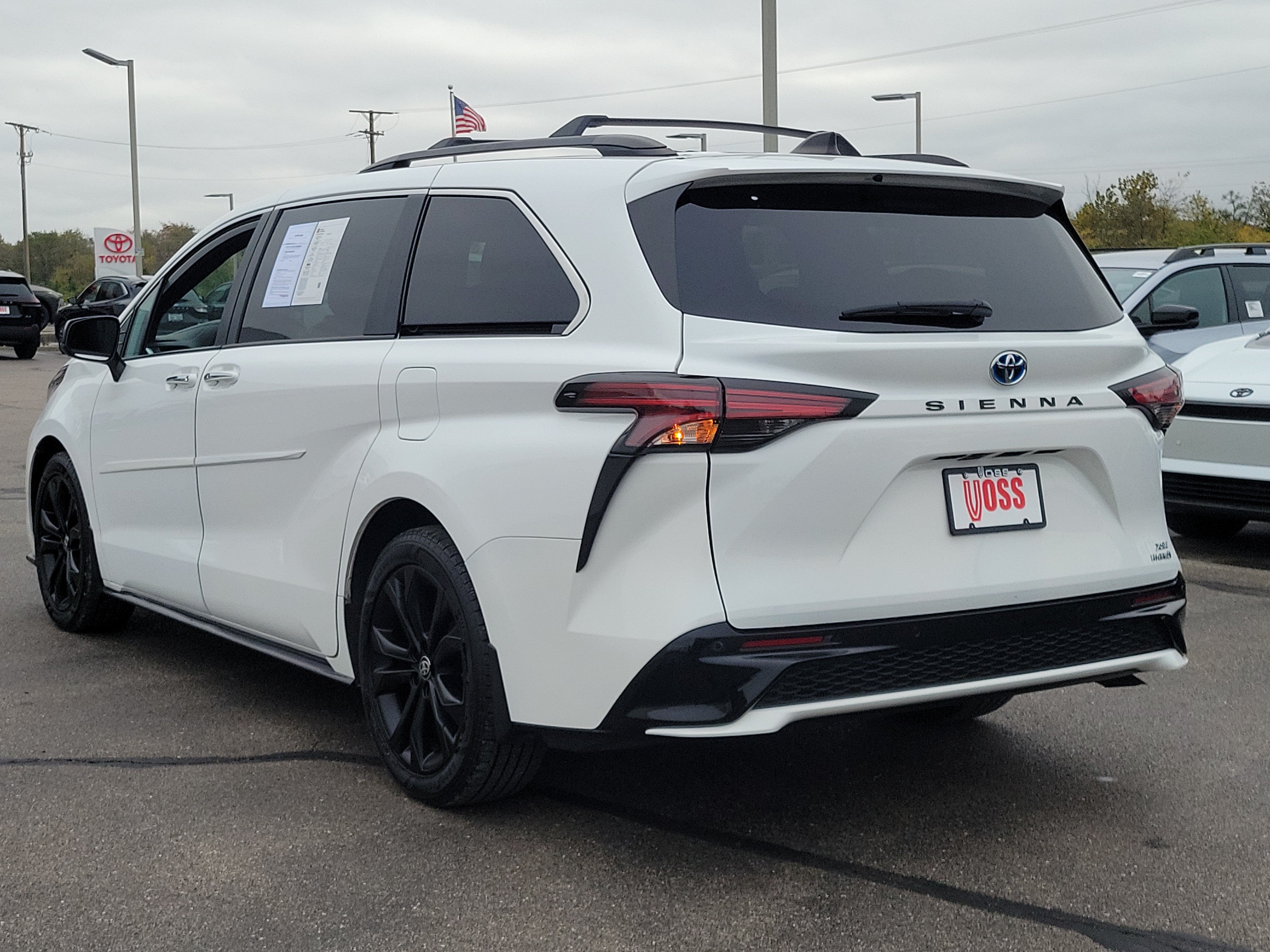 Certified Used 2024 Ice Cap Toyota XSE 7-Passenger image 3