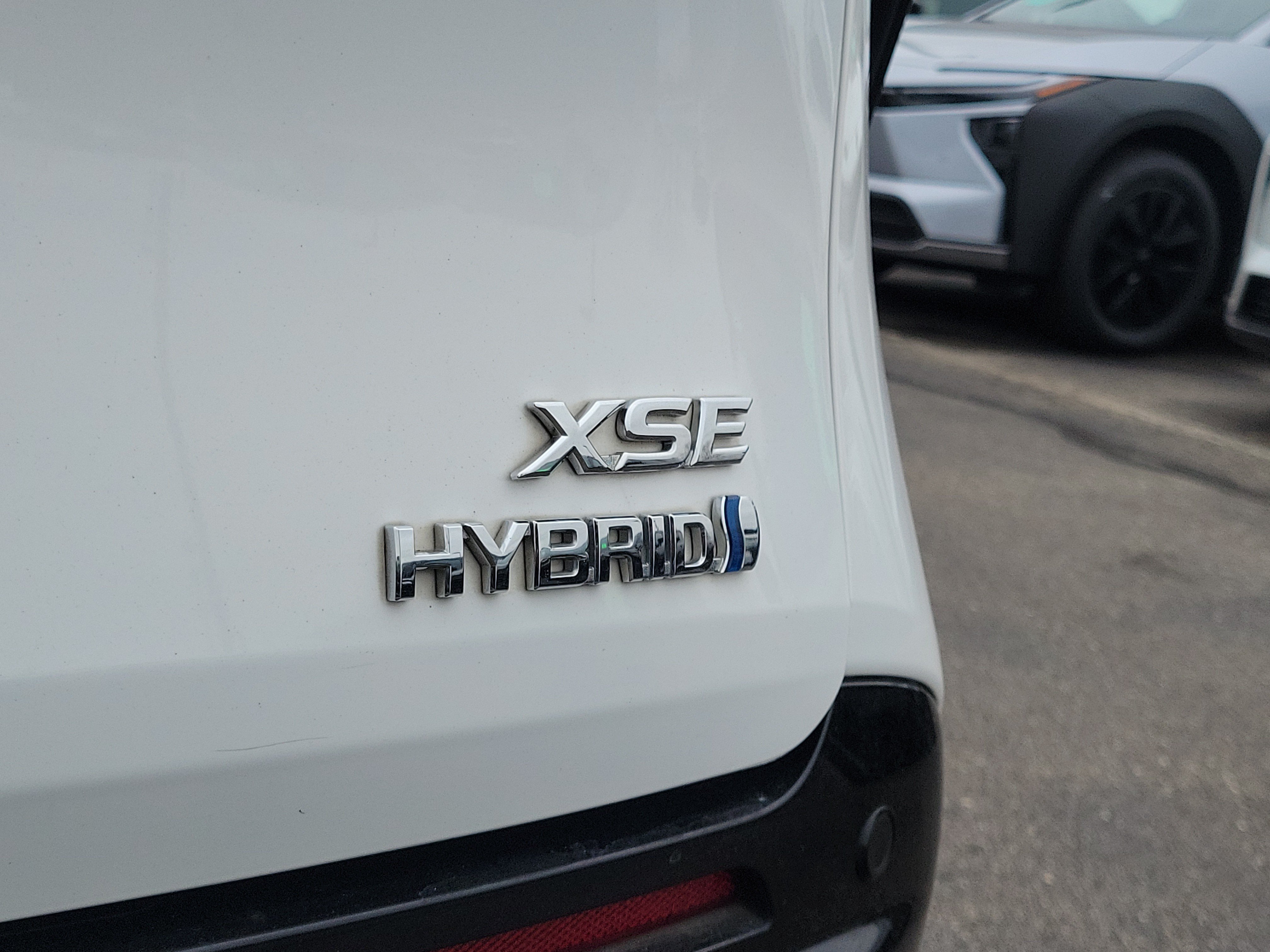 Certified Used 2024 Ice Cap Toyota XSE 7-Passenger image 7