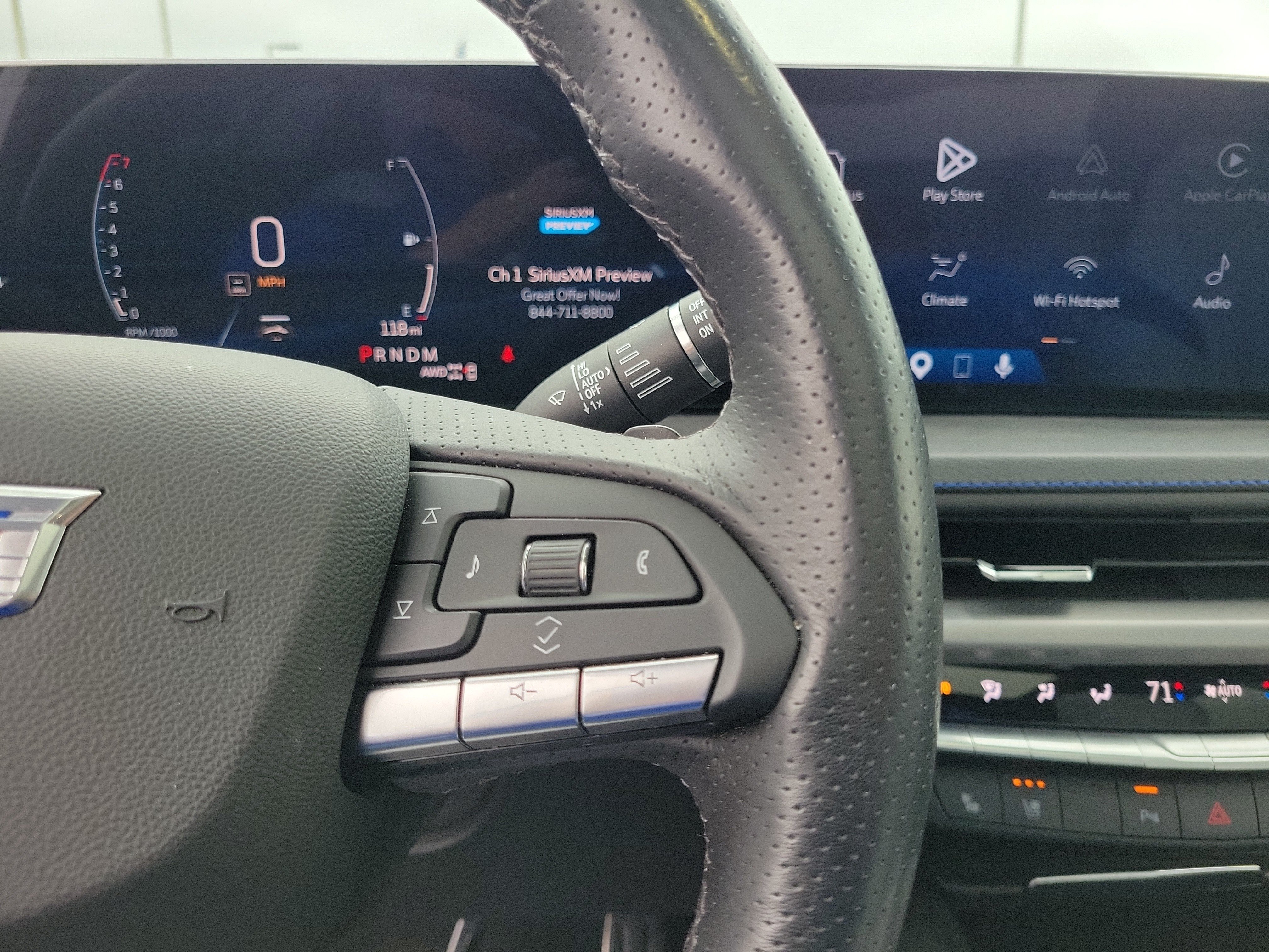 Used 2025 Crystal White Tricoat Cadillac Sport image 28