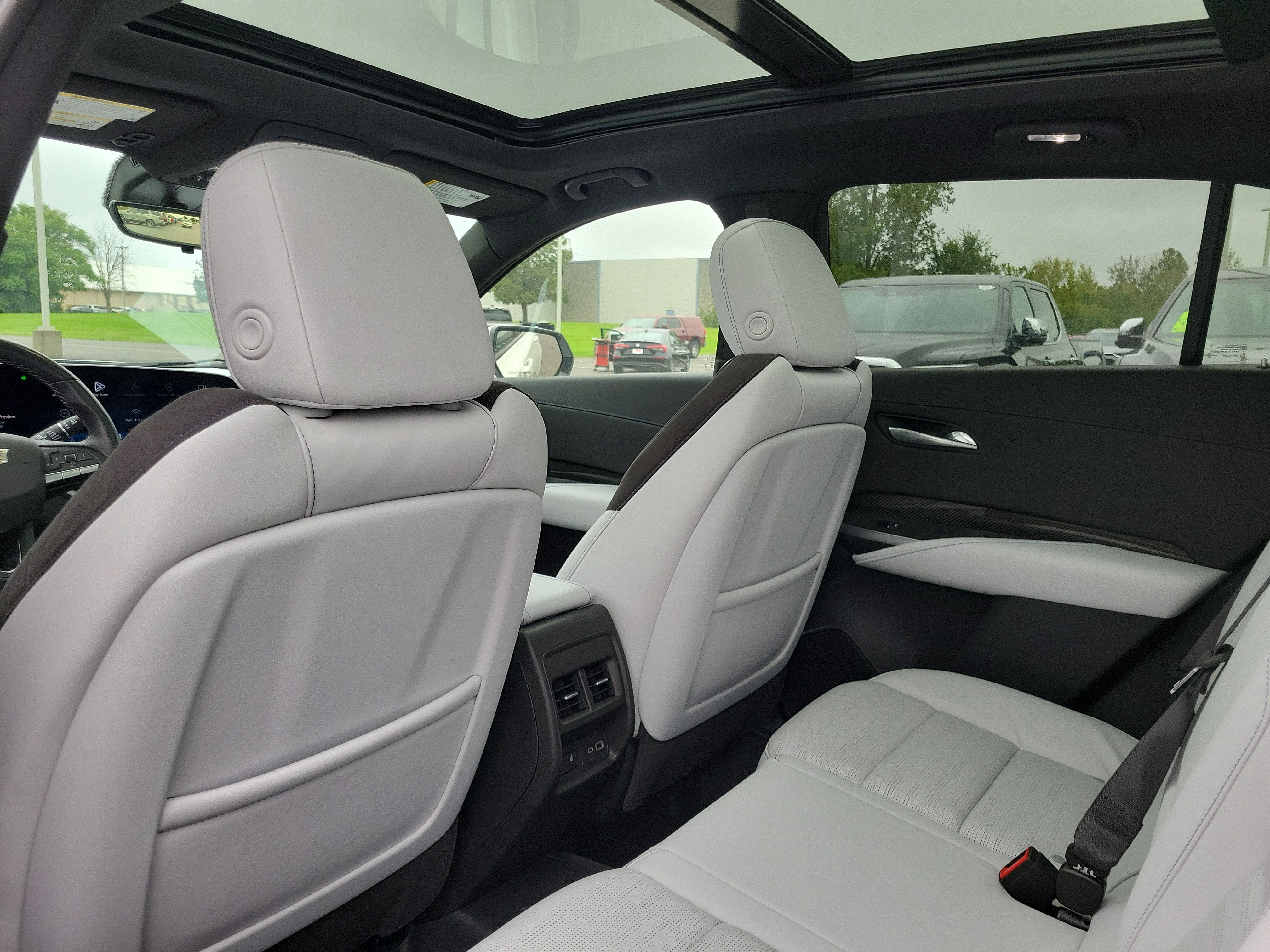 Used 2025 Crystal White Tricoat Cadillac Sport image 18