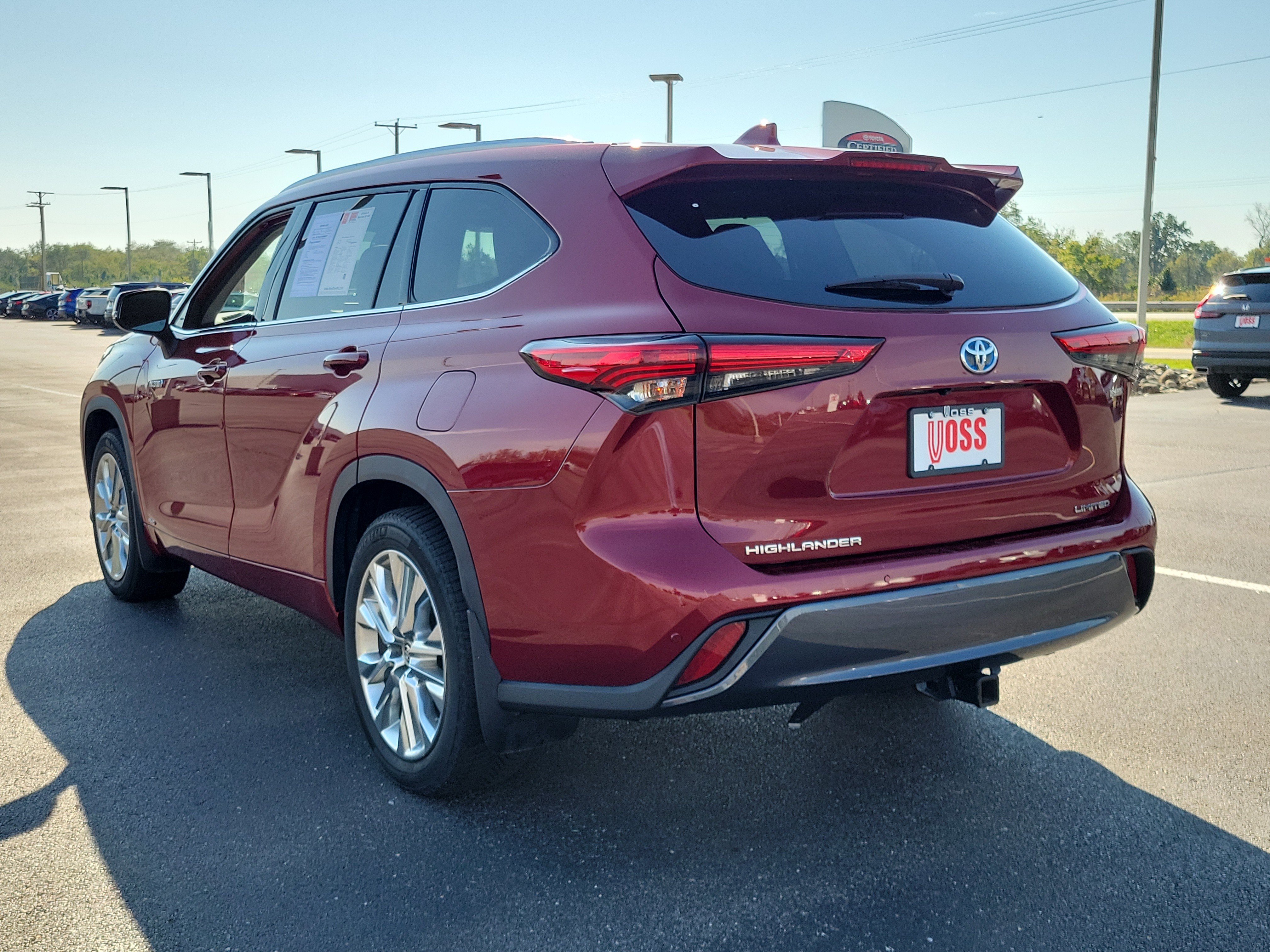 2021 Toyota Highlander Limited, photo 7 of 12