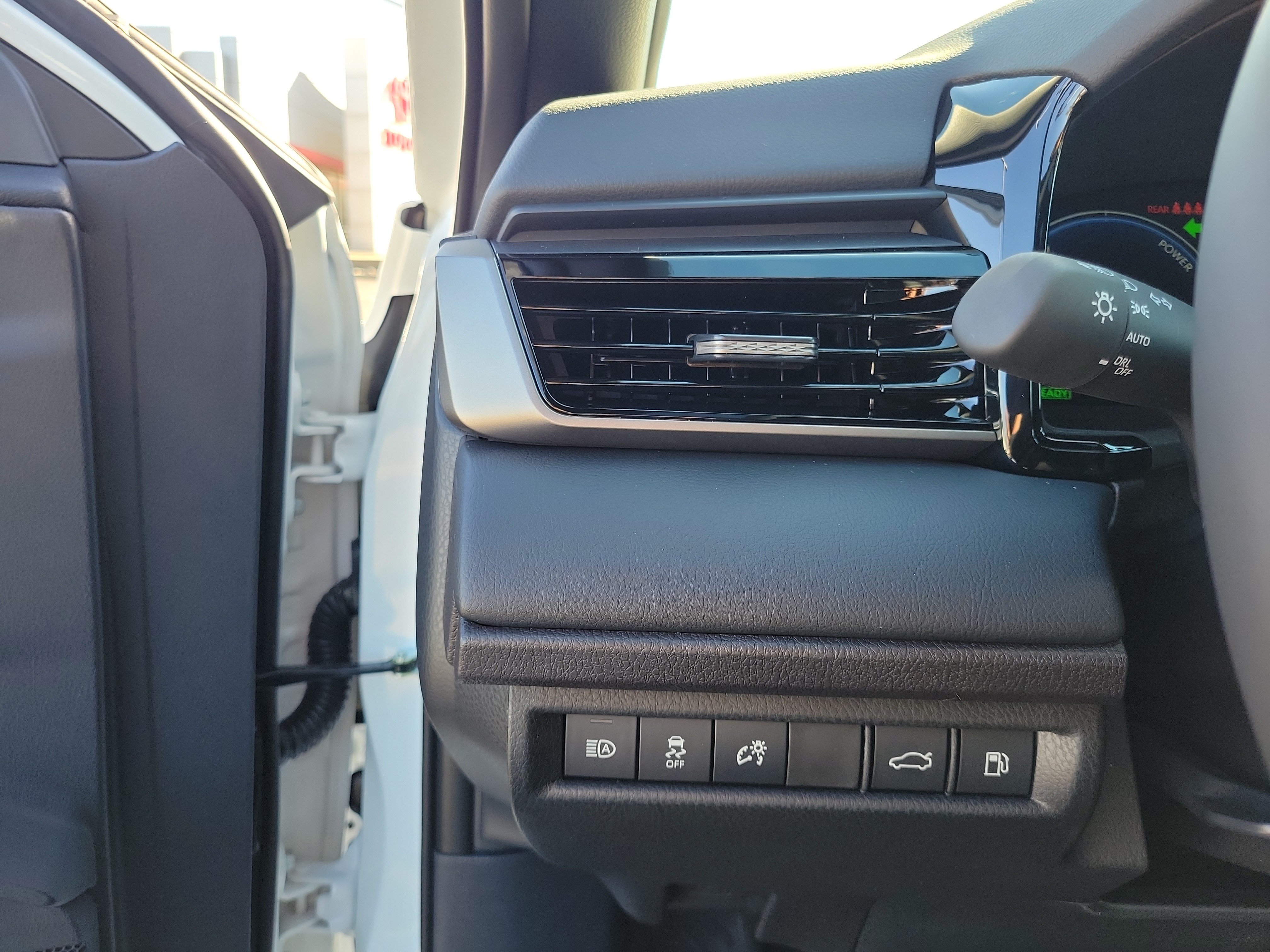 New 2026 Wind Chill Pearl Toyota XSE image 24