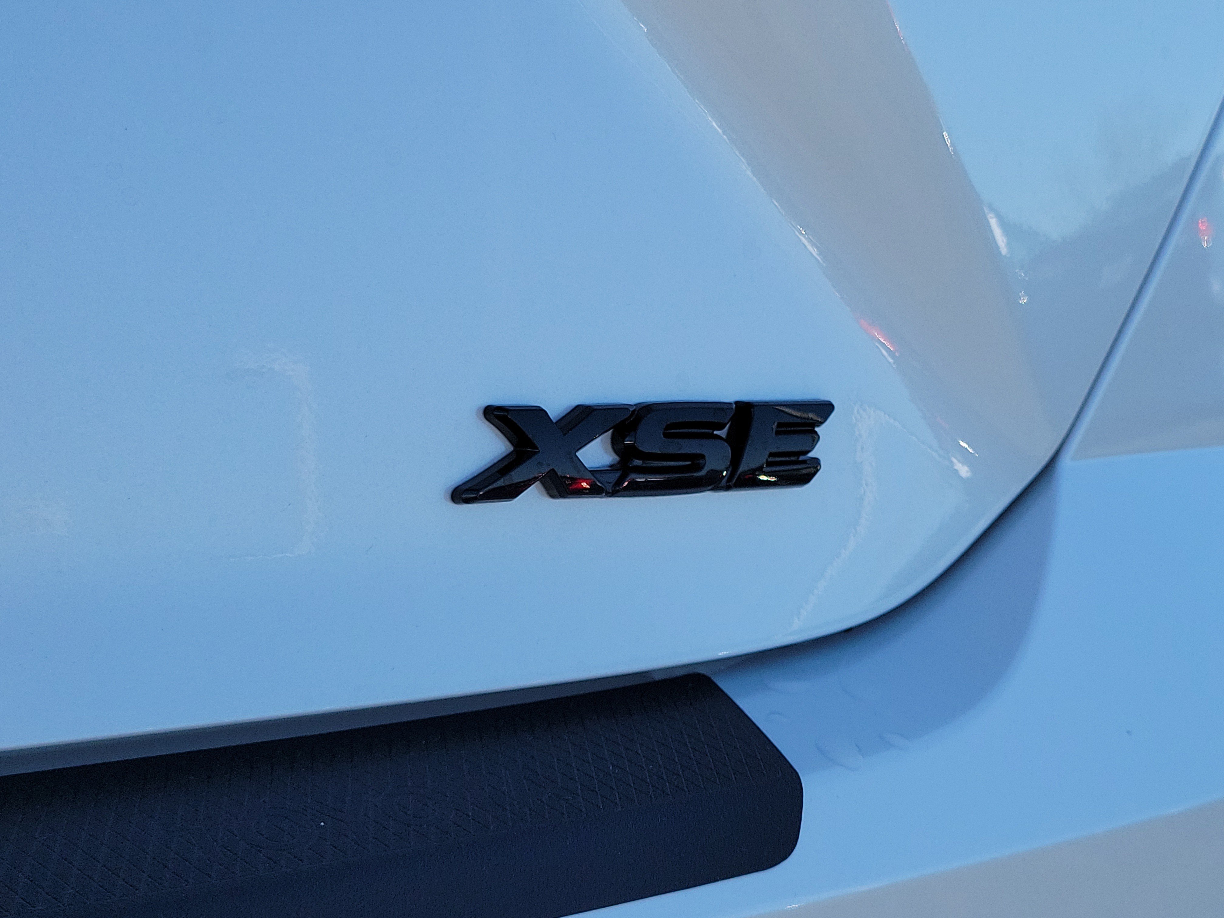 New 2026 Wind Chill Pearl Toyota XSE image 11