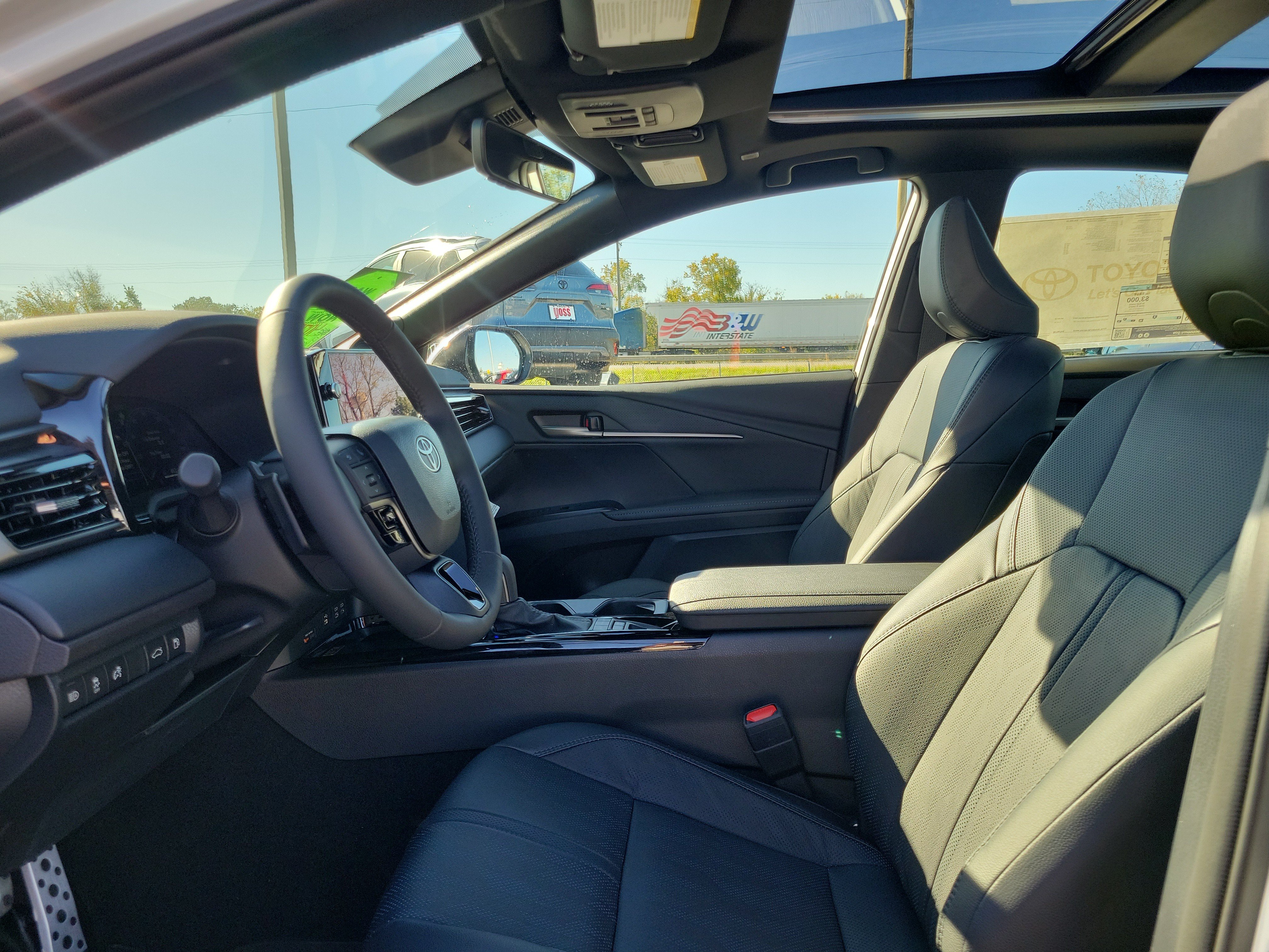 New 2026 Wind Chill Pearl Toyota XSE image 19