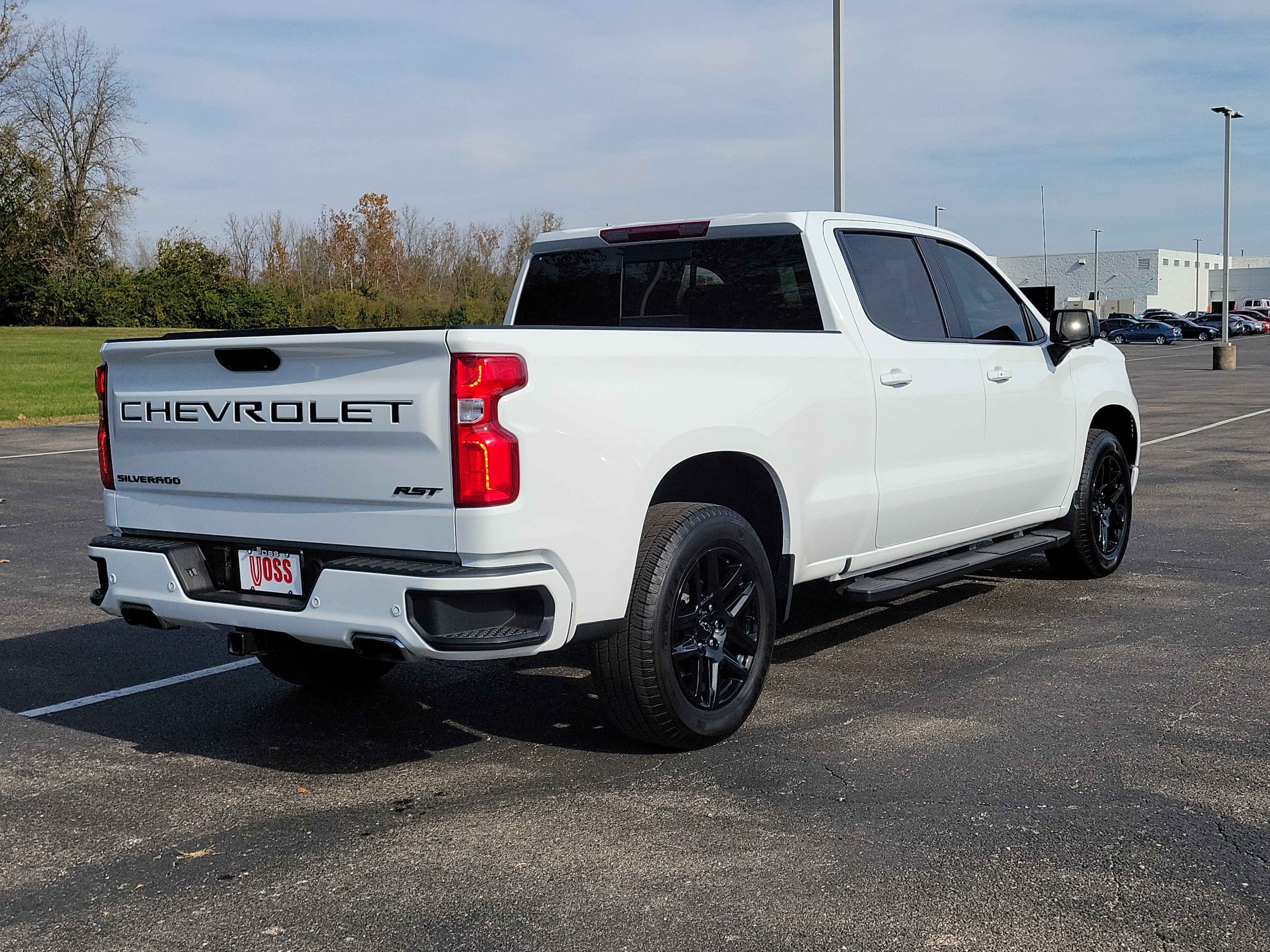 Used 2026 Summit White Chevrolet RST image 8