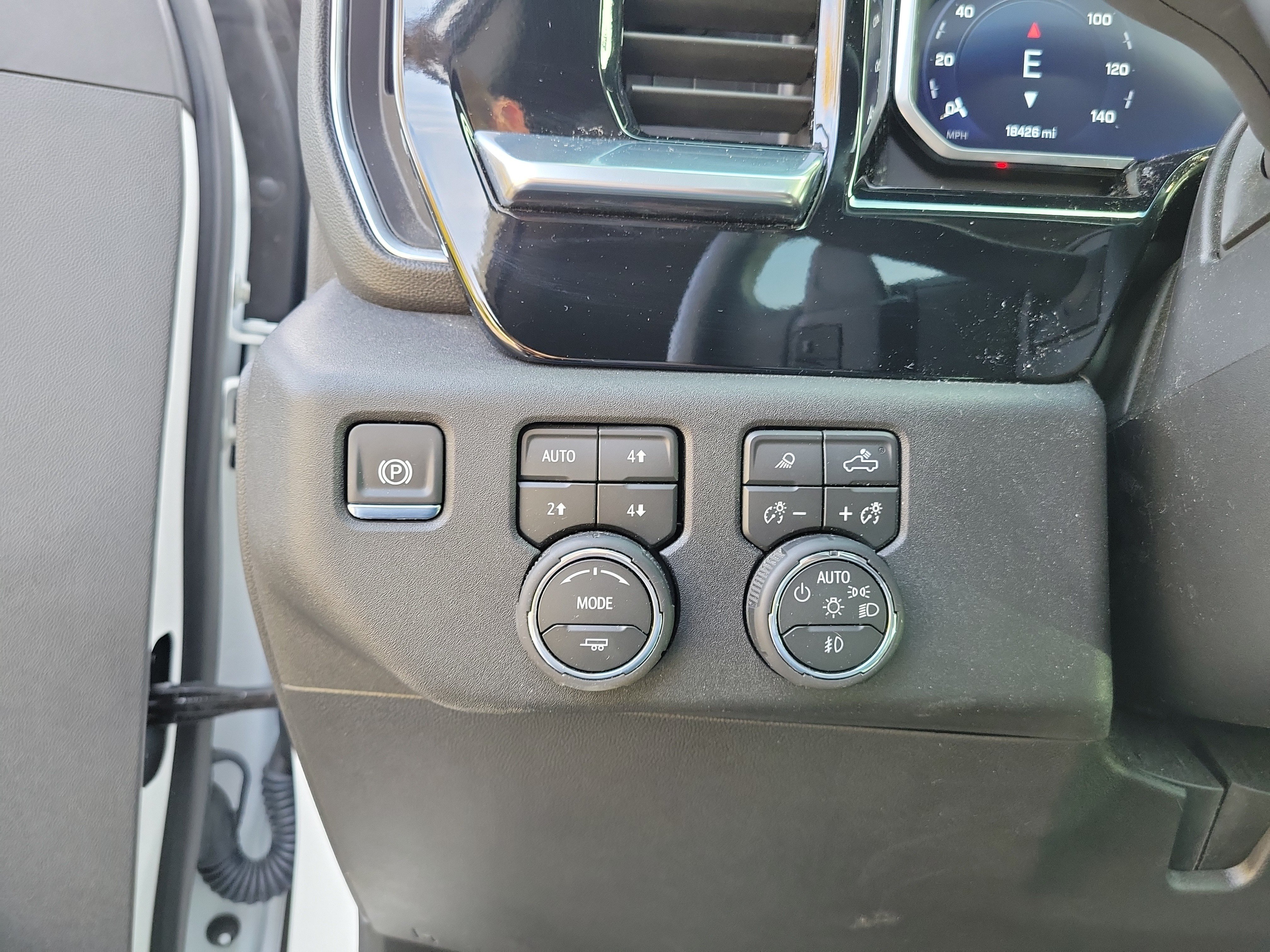 Used 2026 Summit White Chevrolet RST image 24