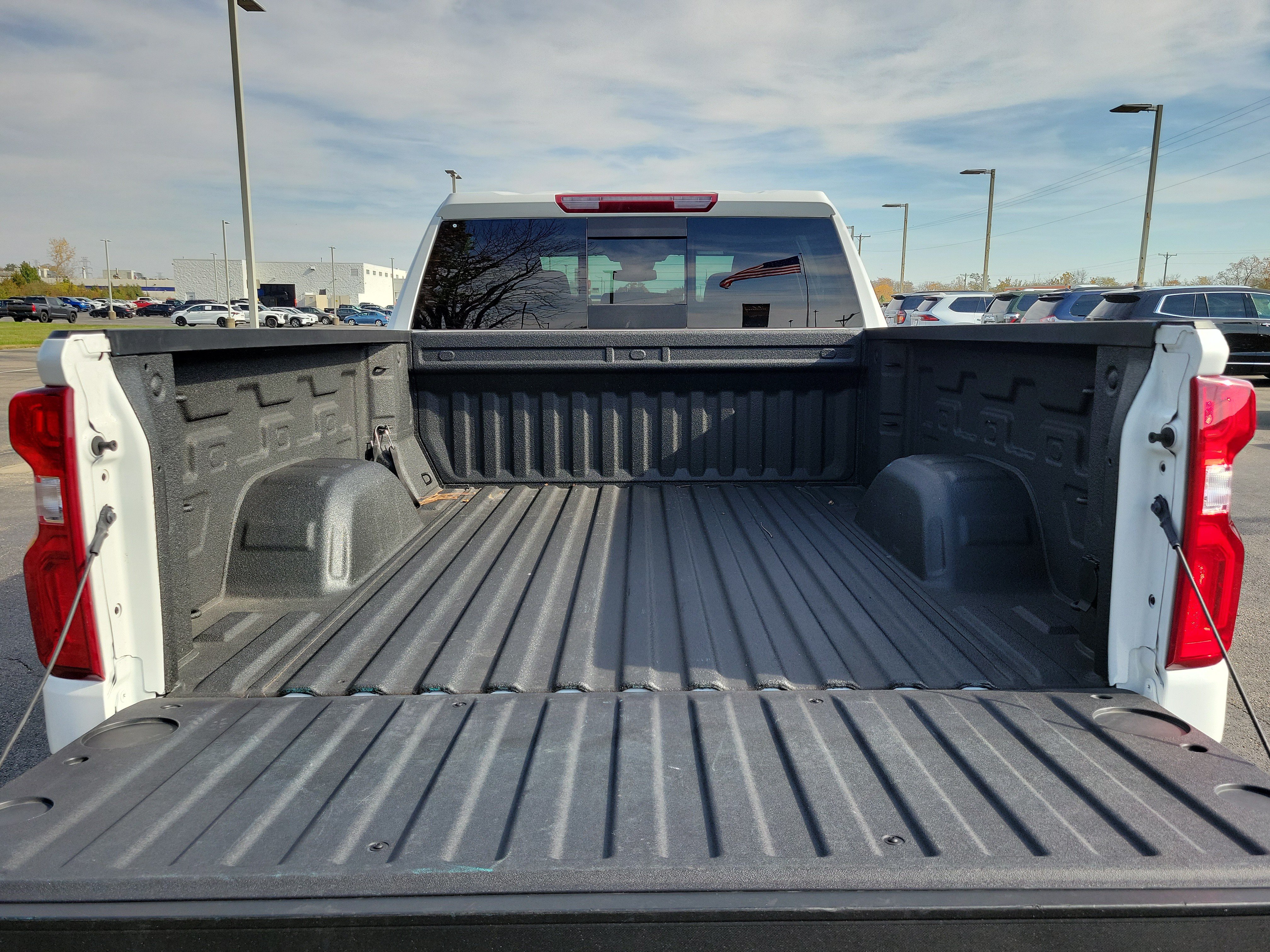 Used 2026 Summit White Chevrolet RST image 12