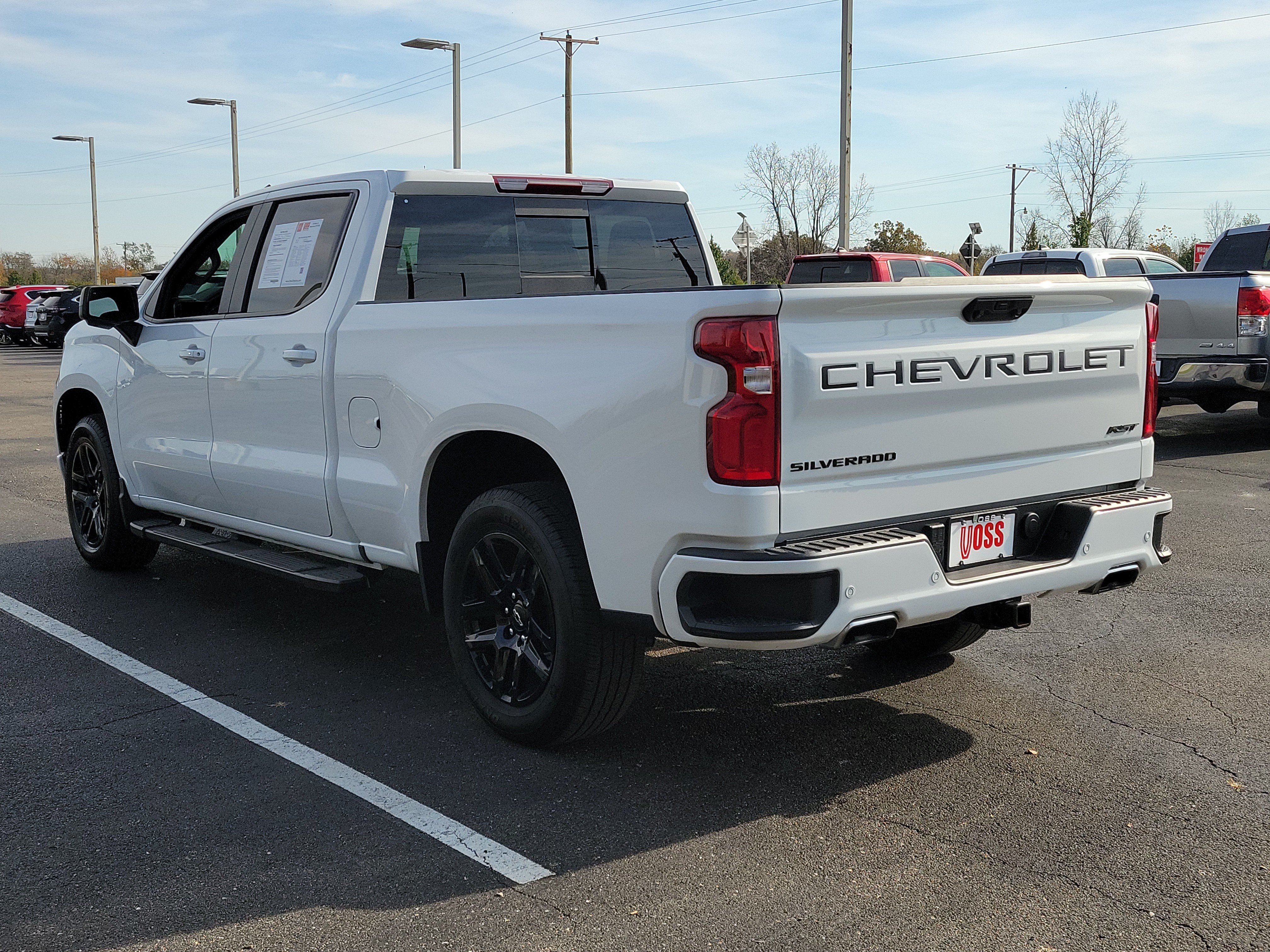Used 2026 Summit White Chevrolet RST image 7