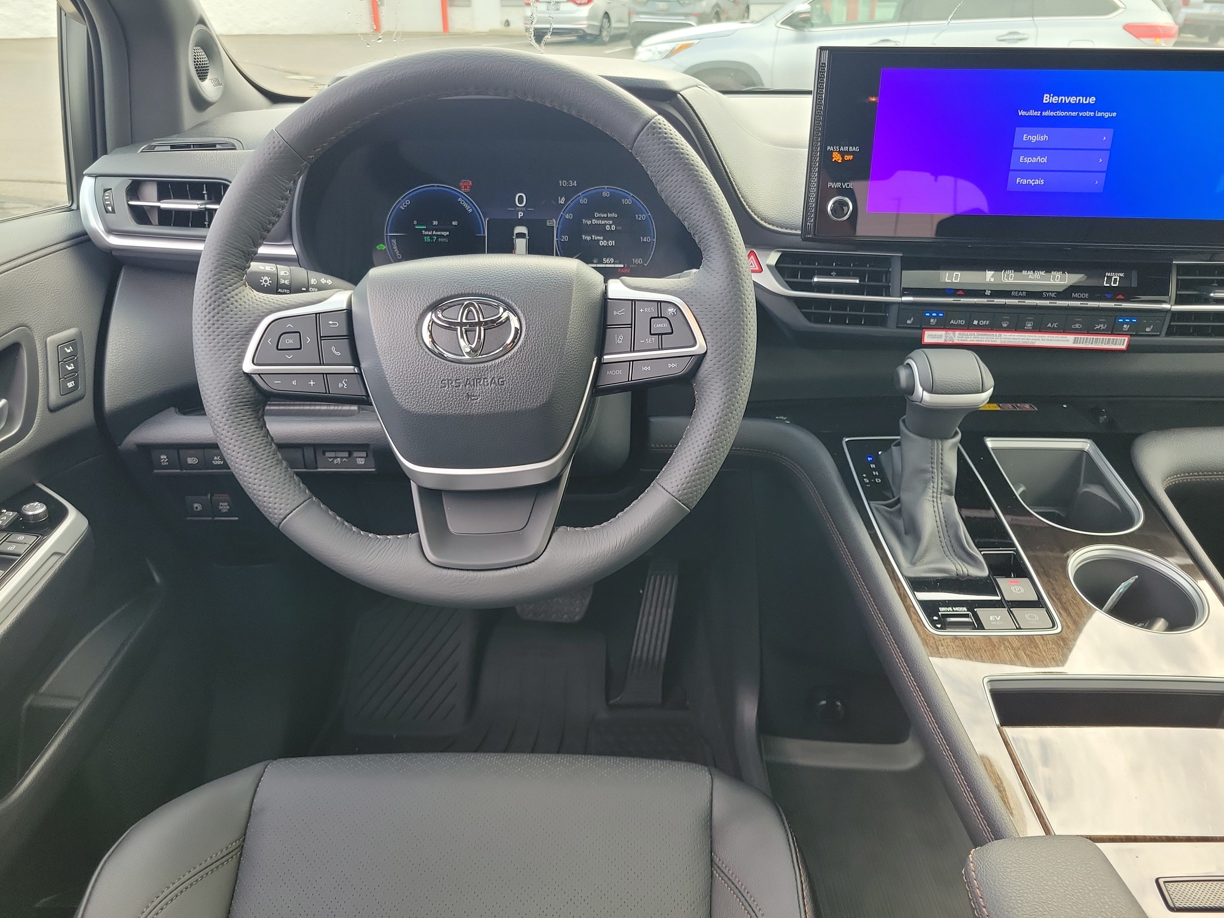 New 2026 Wind Chill Pearl <sup>1</sup> Toyota  Platinum image 14