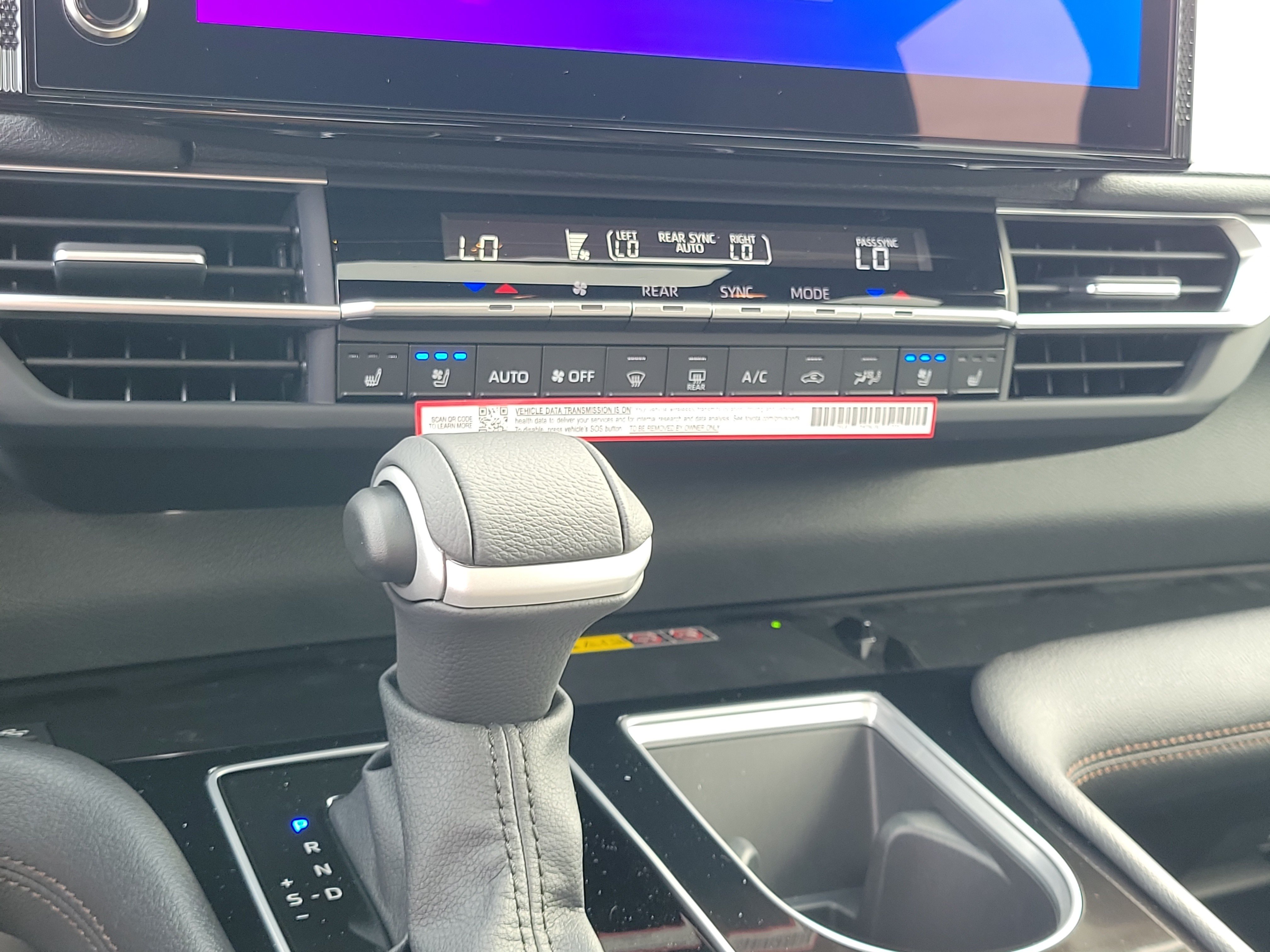 New 2026 Wind Chill Pearl <sup>1</sup> Toyota  Platinum image 31