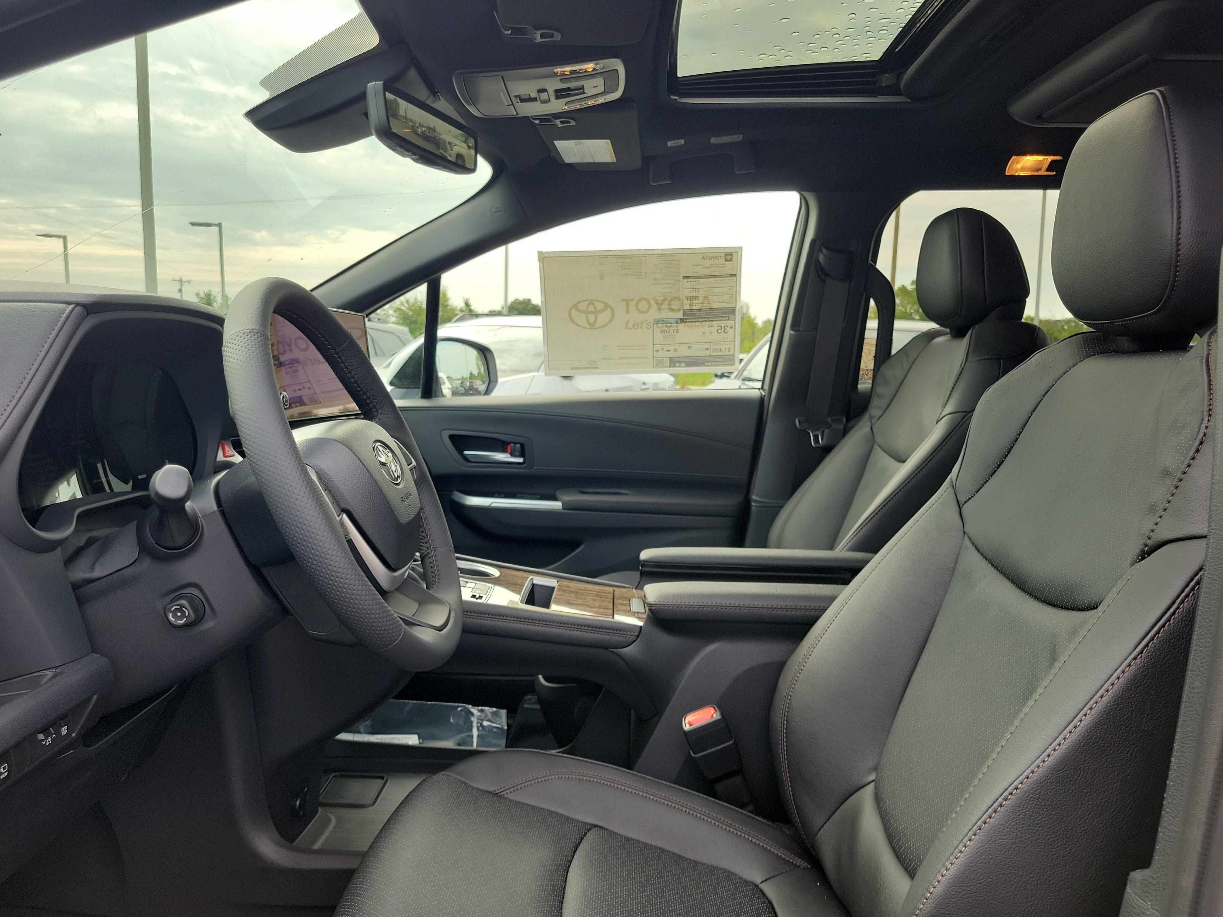 New 2026 Wind Chill Pearl <sup>1</sup> Toyota  Platinum image 19