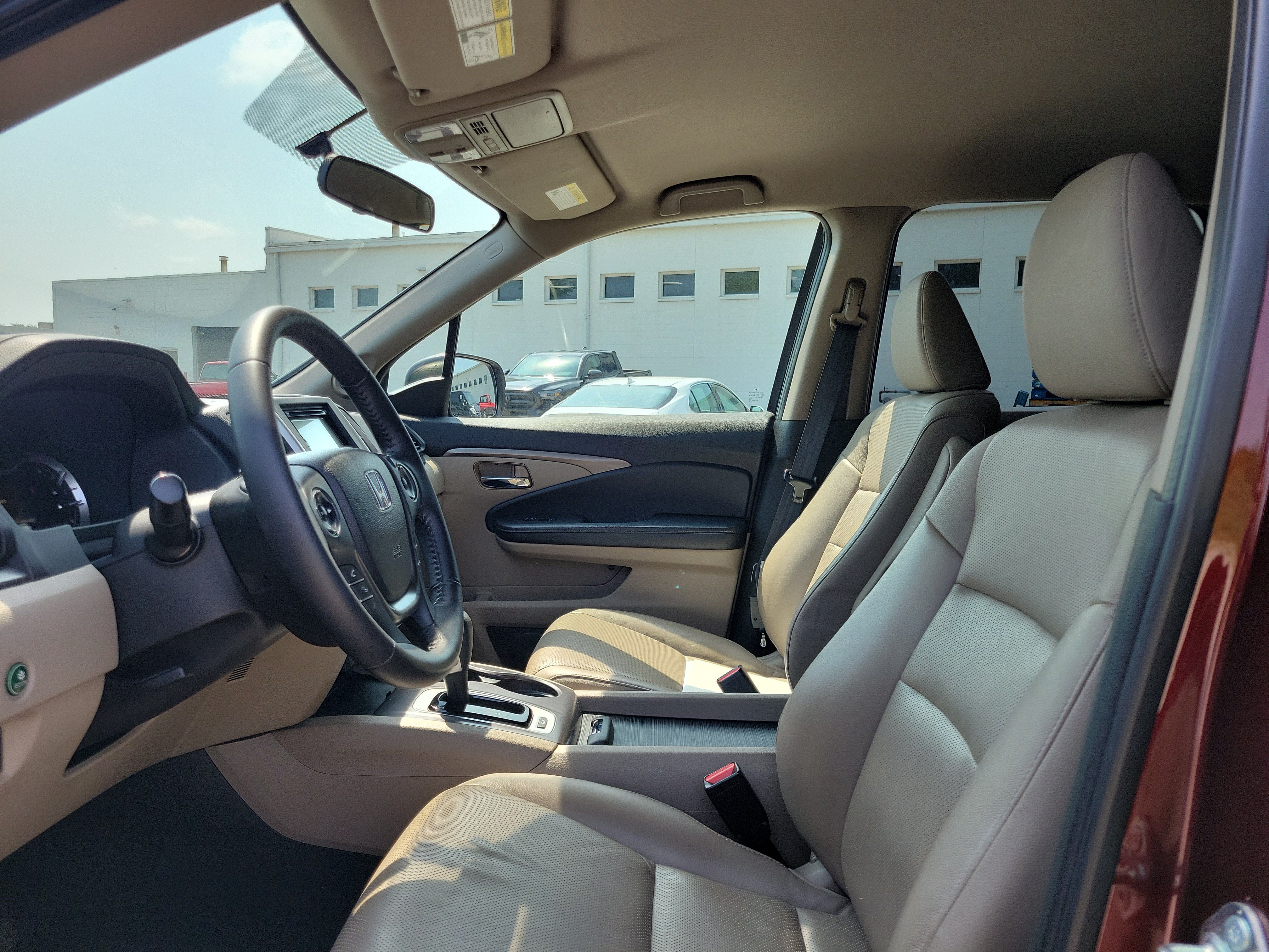 Used 2018 Deep Scarlet Pearl Honda RTL image 15