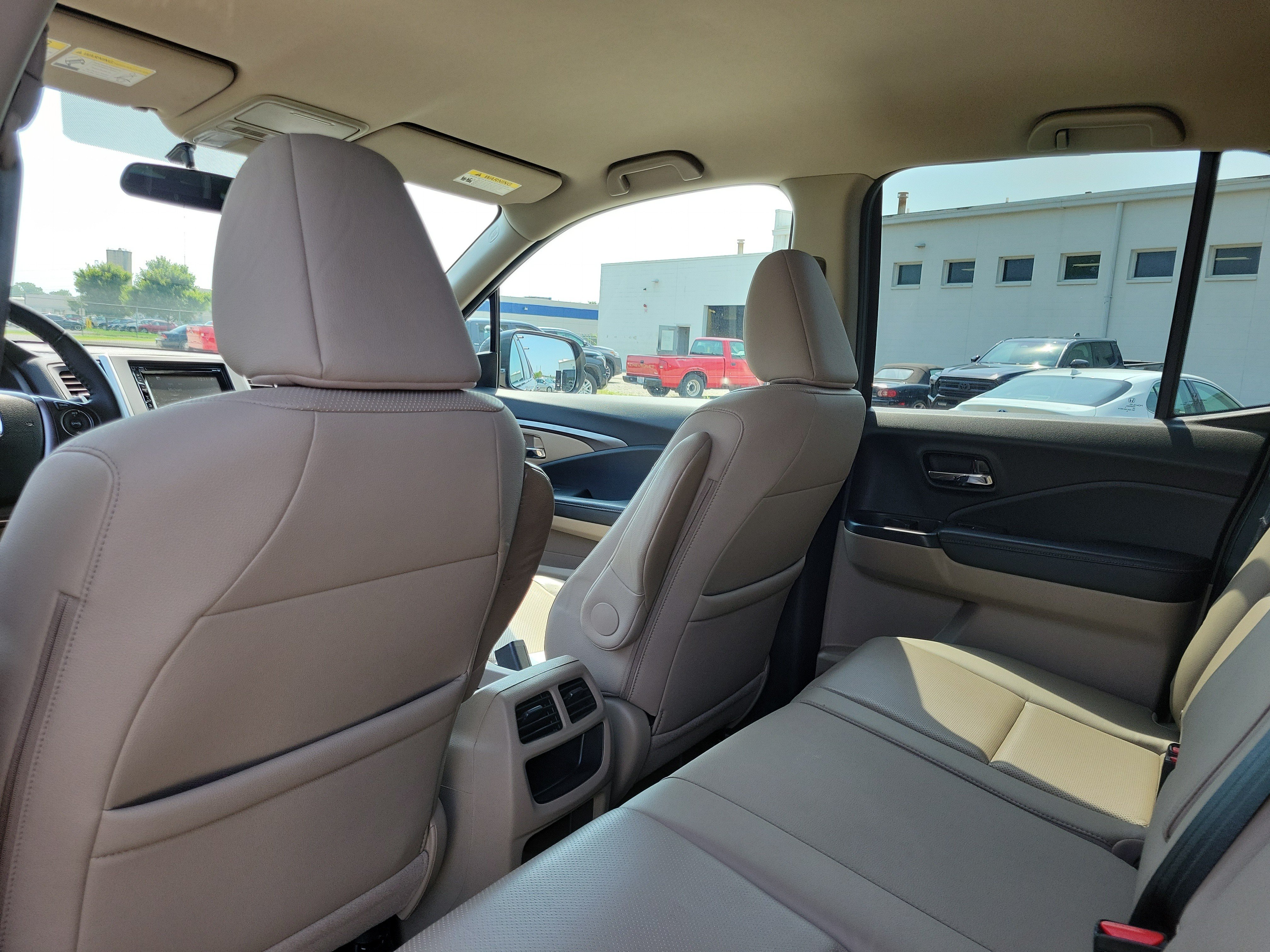 Used 2018 Deep Scarlet Pearl Honda RTL image 14