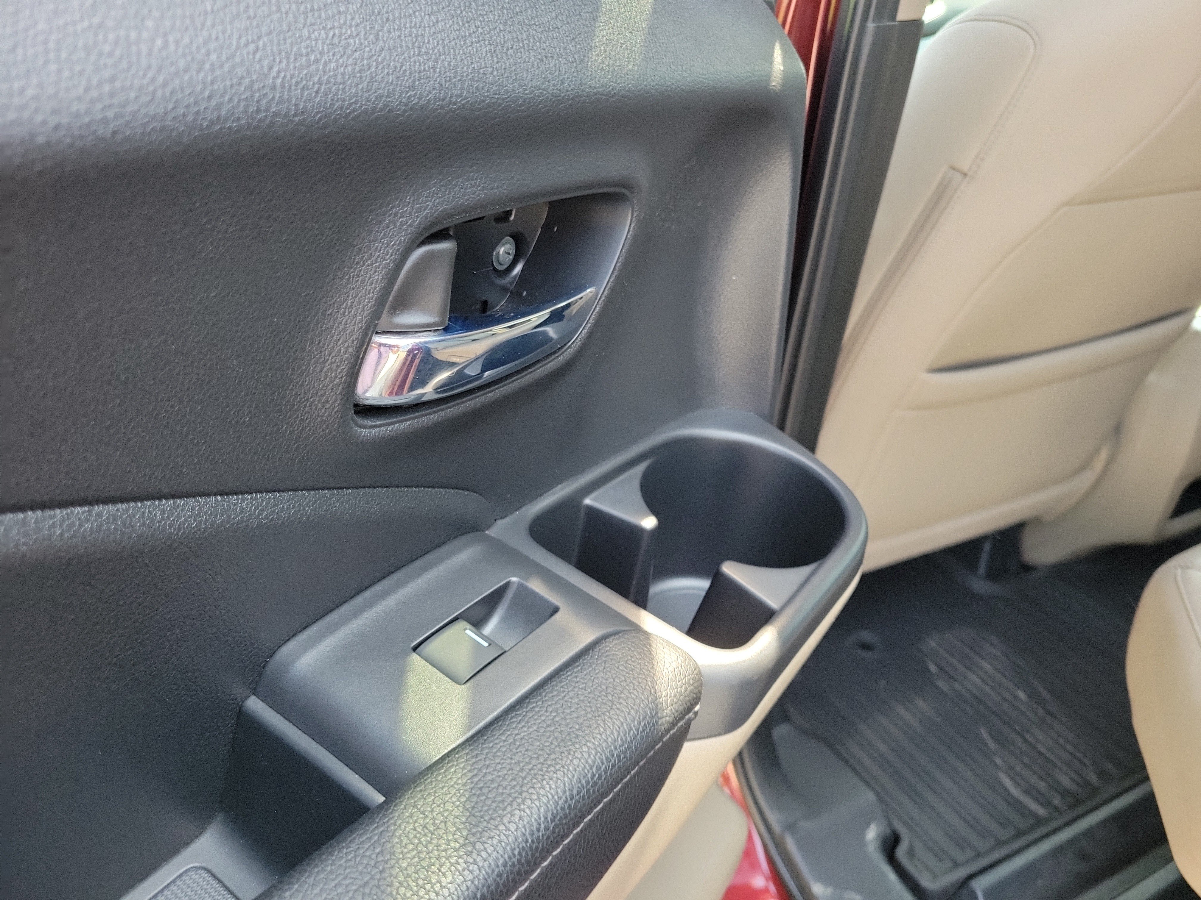 Used 2018 Deep Scarlet Pearl Honda RTL image 13
