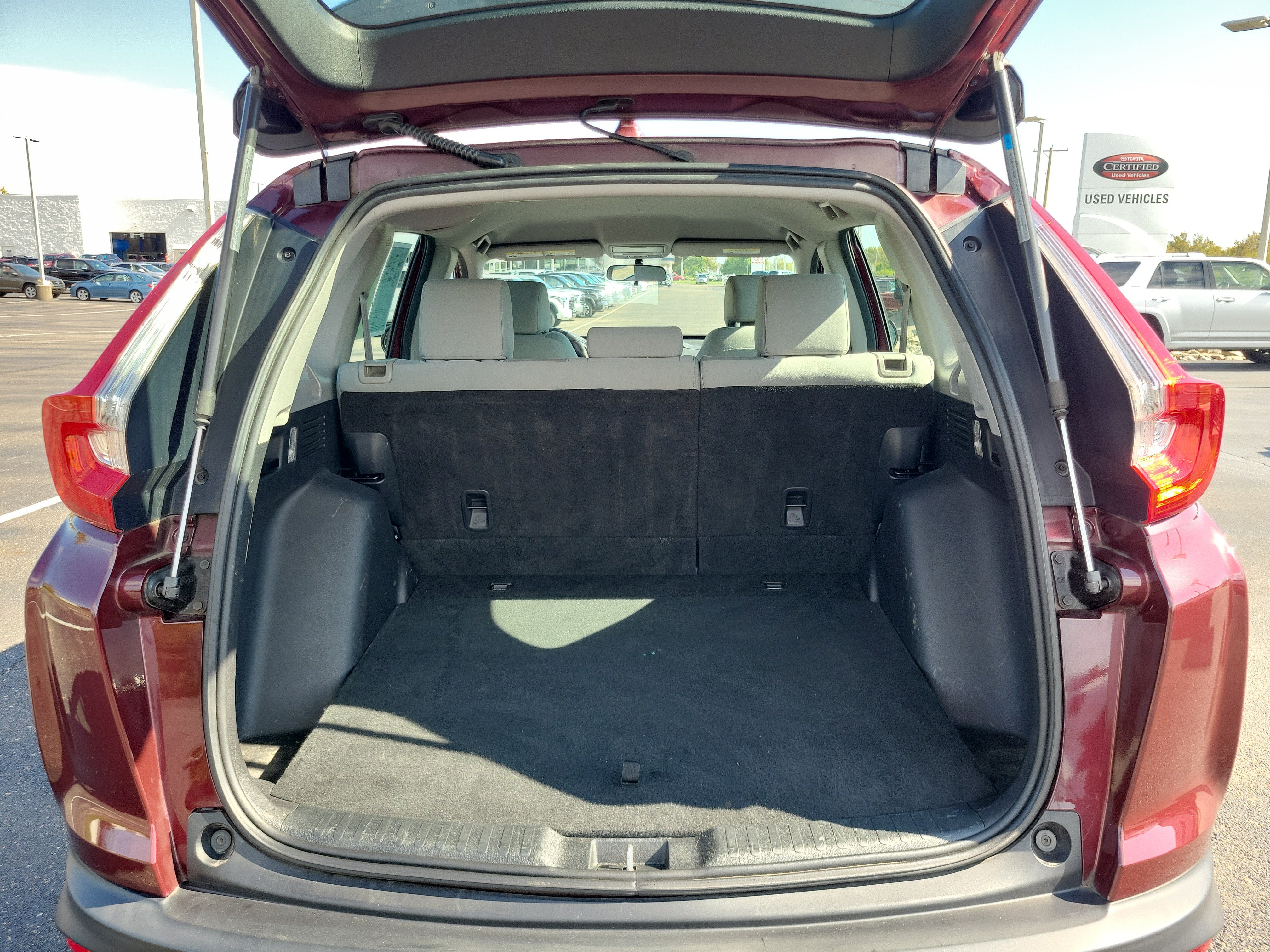 Used 2018 Basque Red Pearl II Honda LX image 12