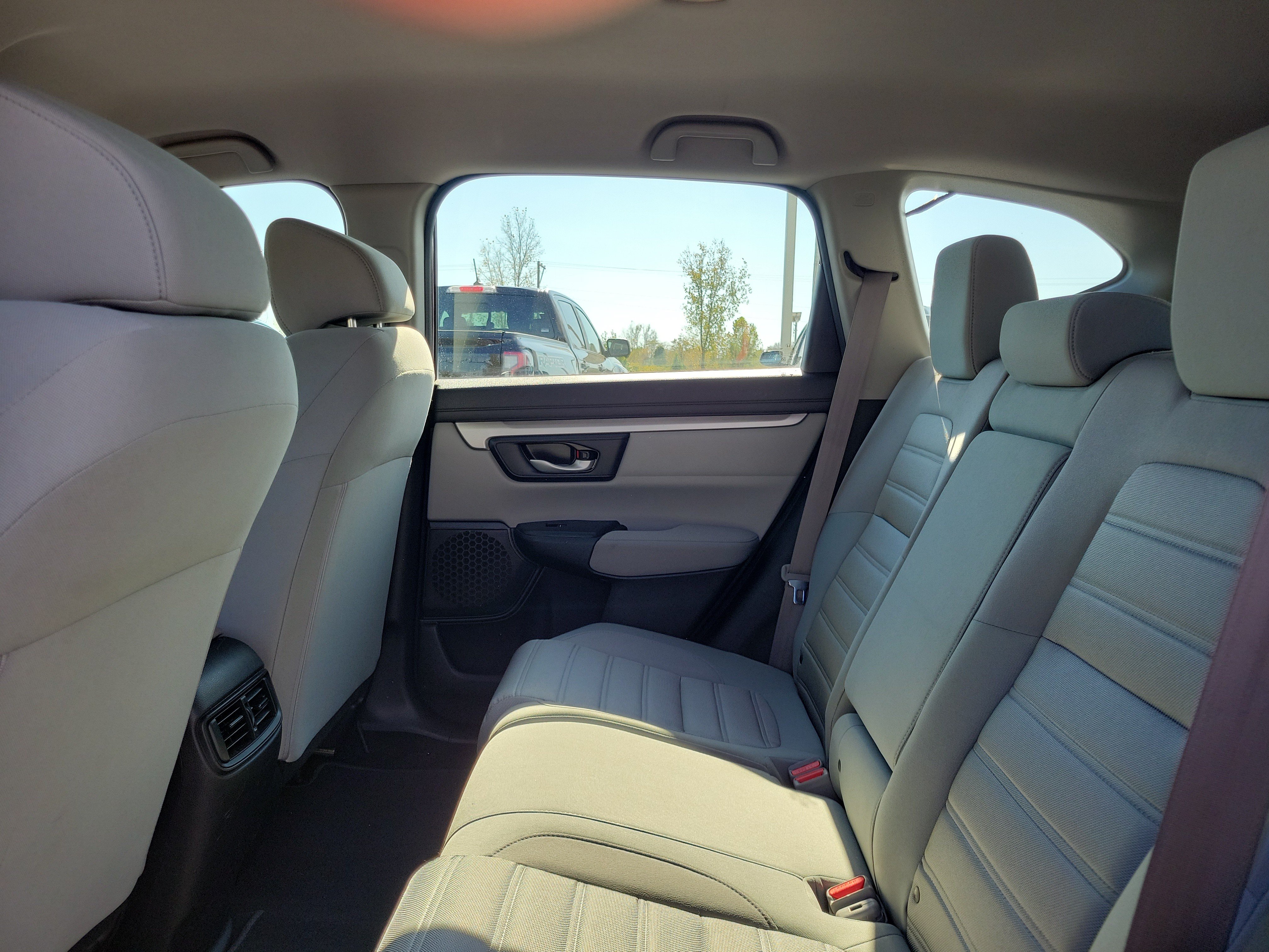 Used 2018 Basque Red Pearl II Honda LX image 15