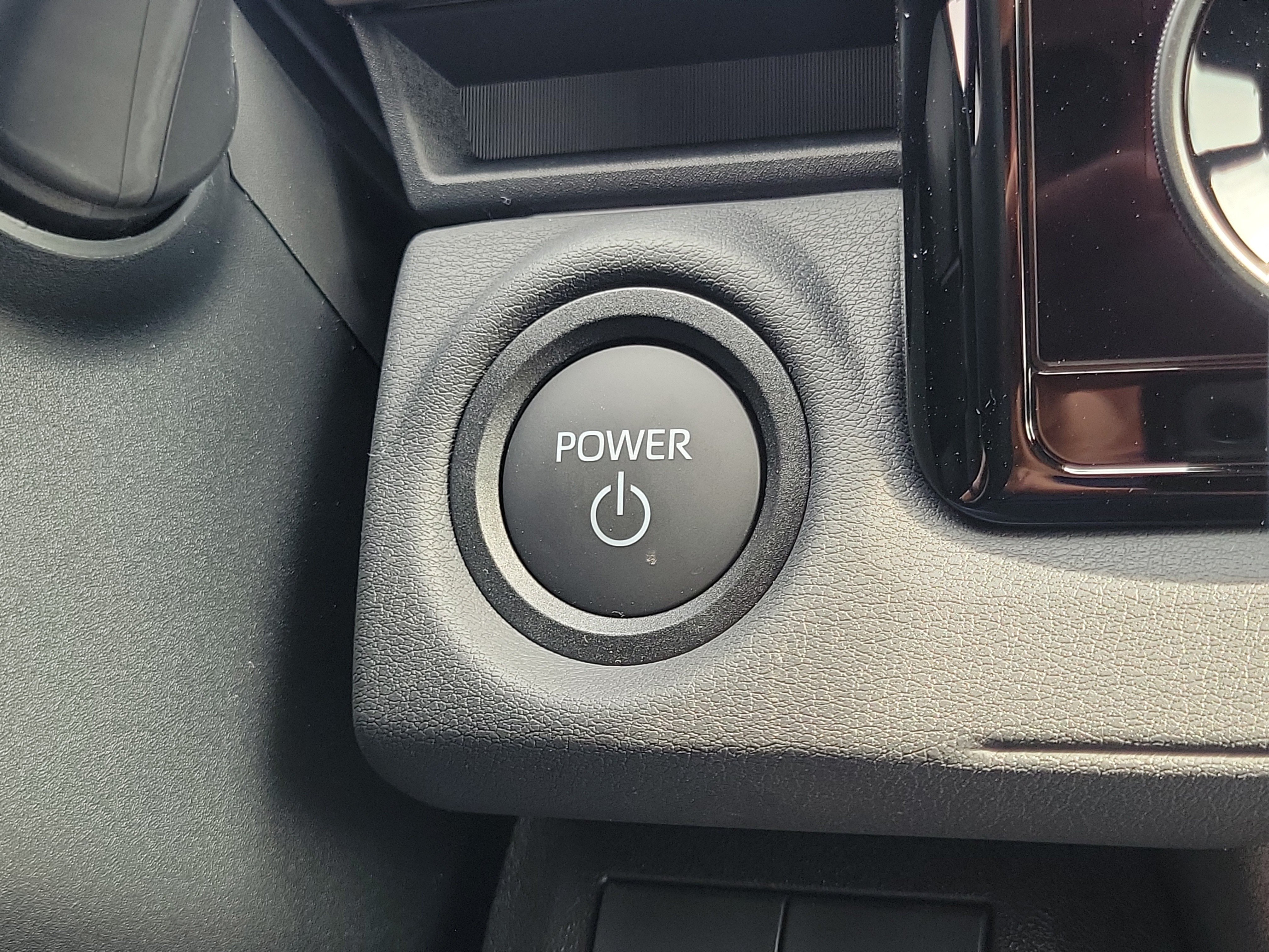 New 2026 Raven Toyota AWD (Natl) image 32