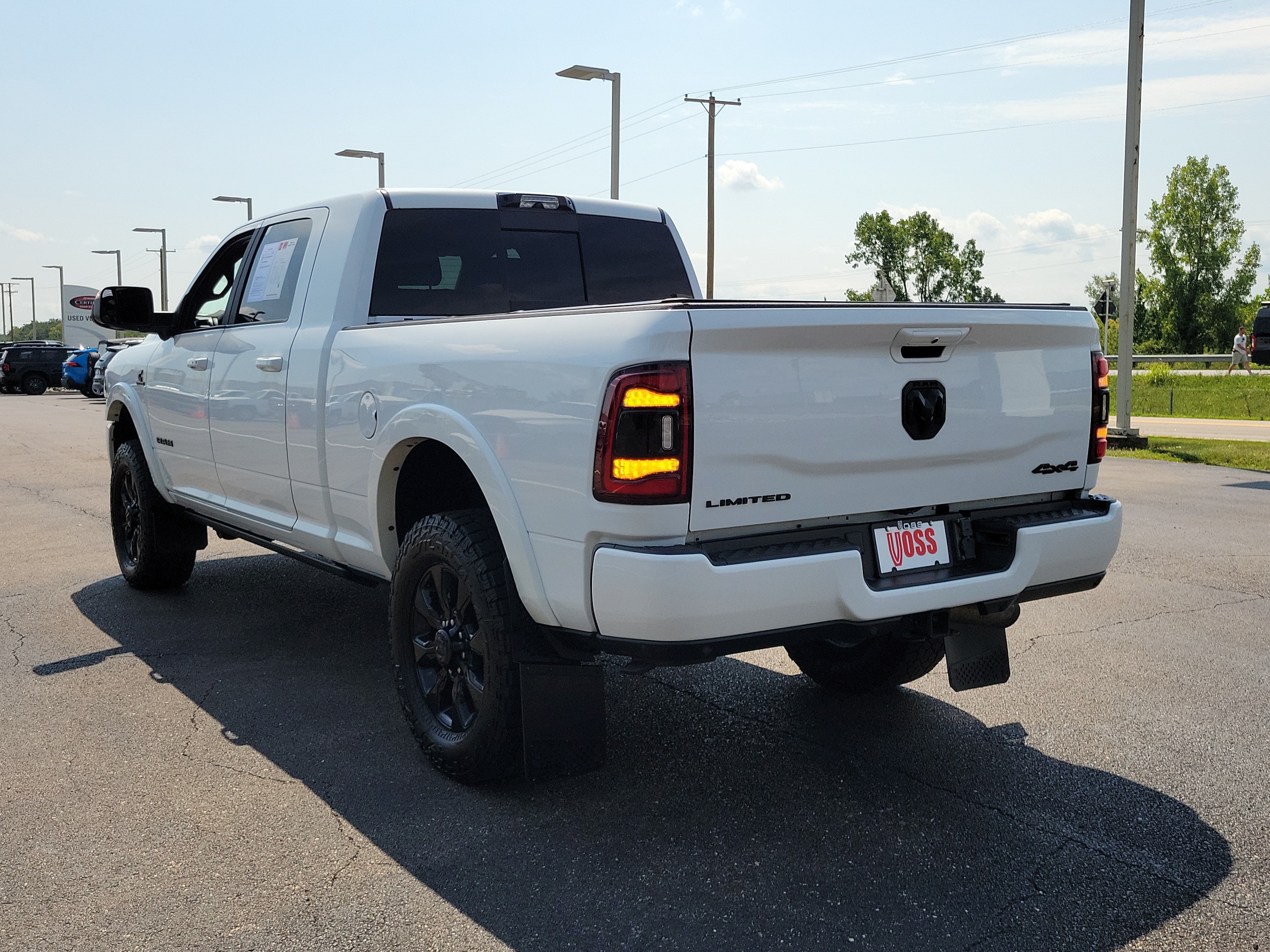 Used 2022 Bright White Clear Coat Ram Limited image 33