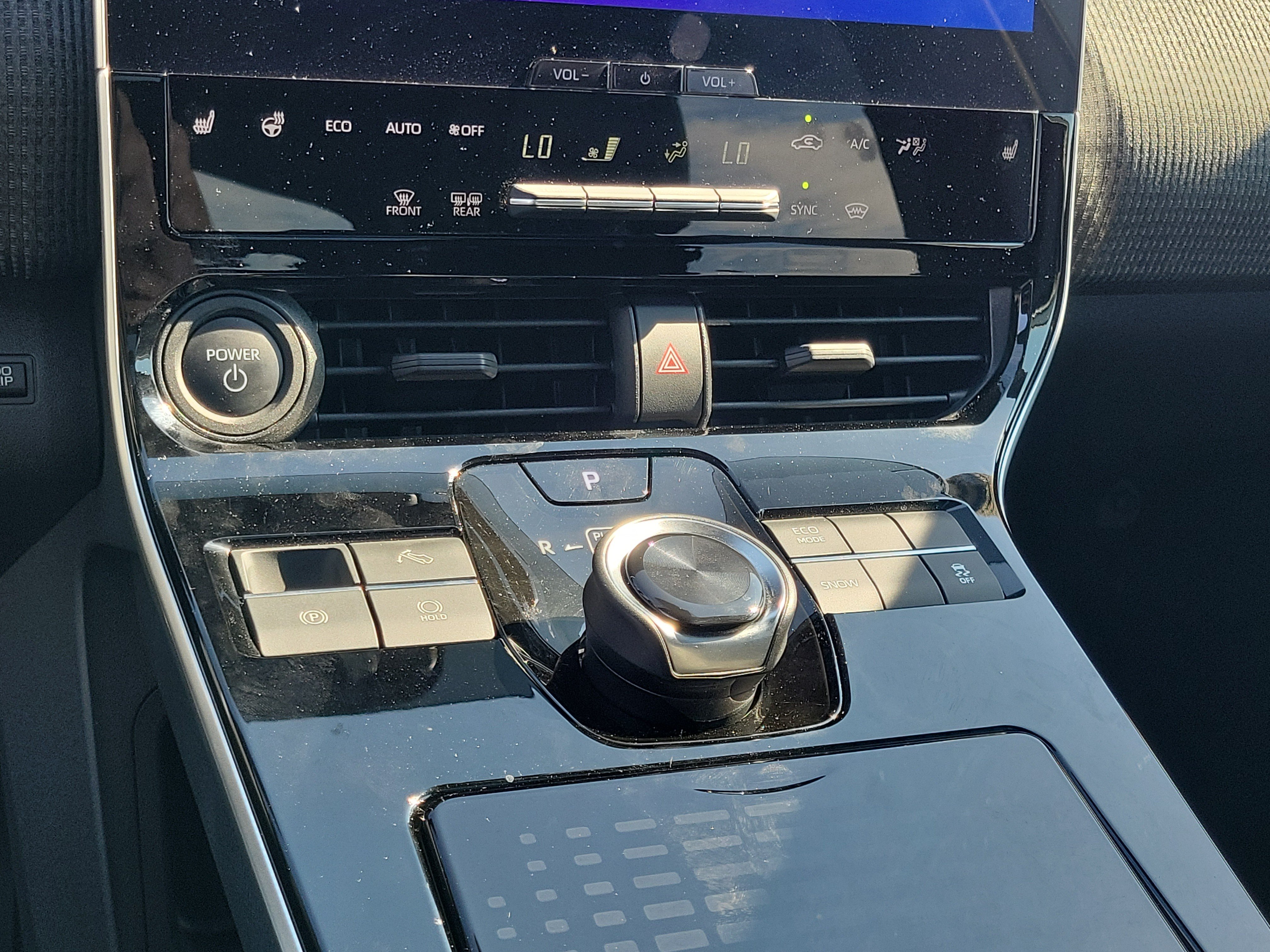 Certified Used 2023 WHITE Toyota L image 31