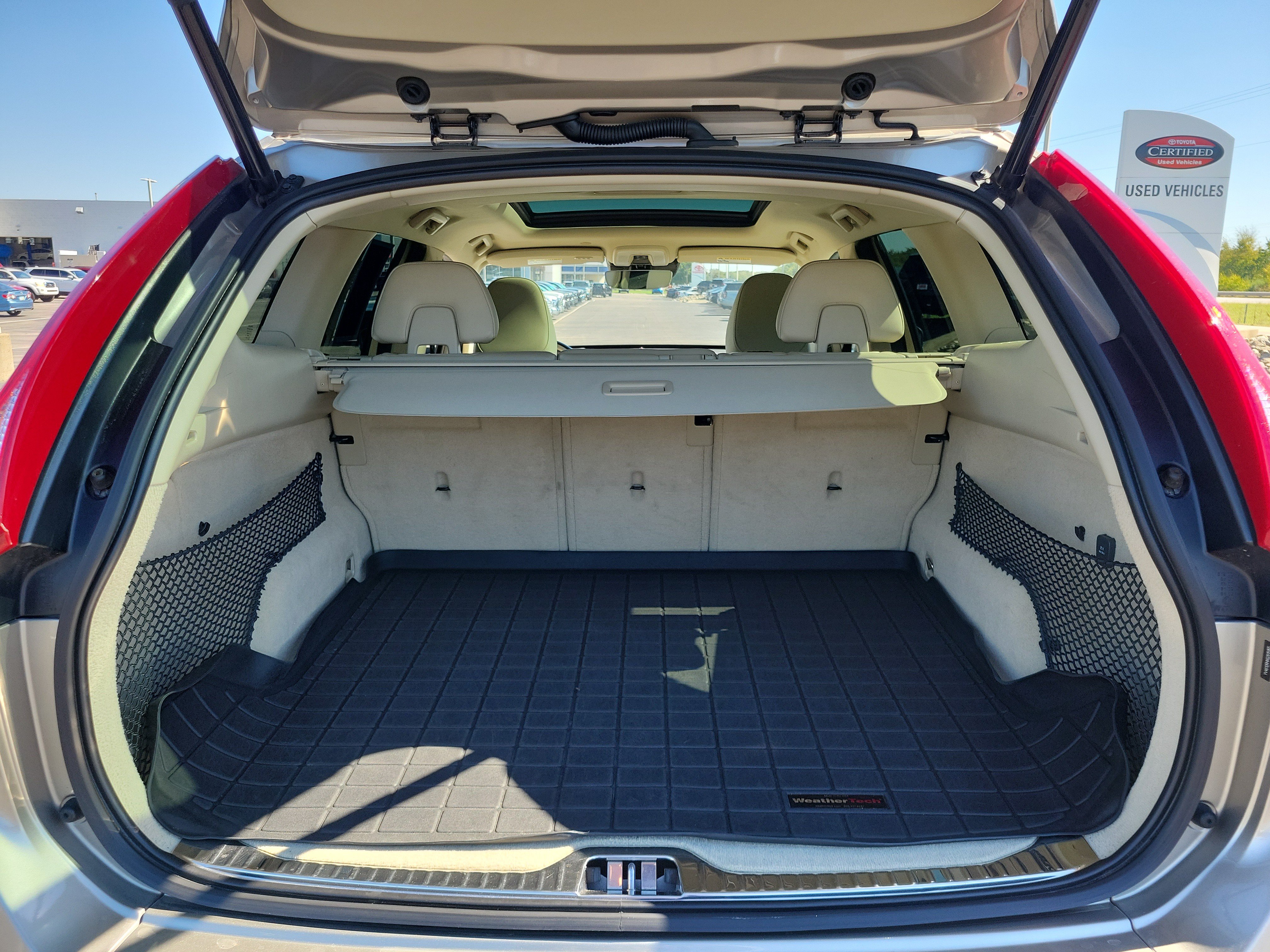 2016 Volvo XC60 T5 Platinum, photo 12 of 12