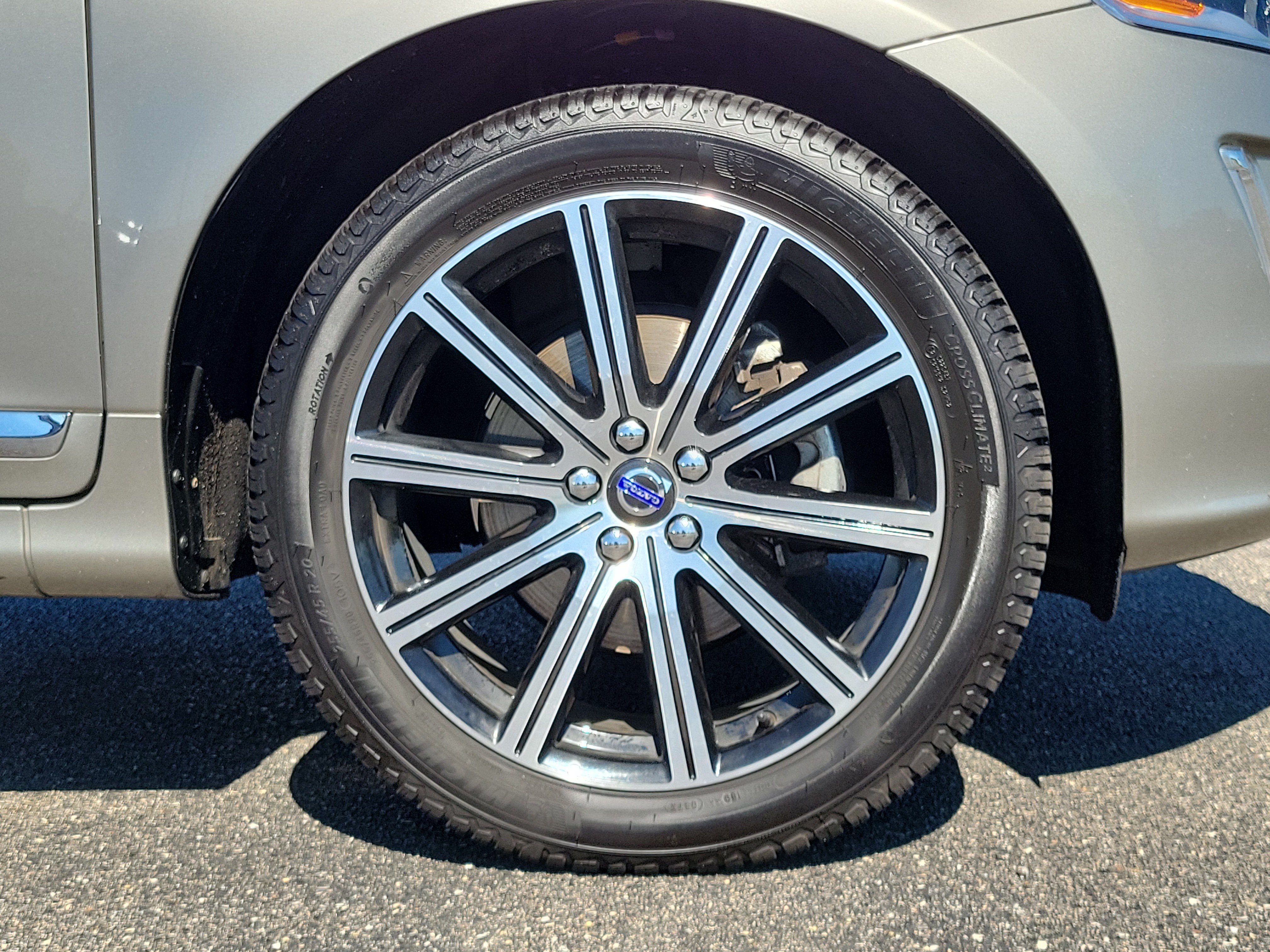 2016 Volvo XC60 T5 Platinum, photo 9 of 12