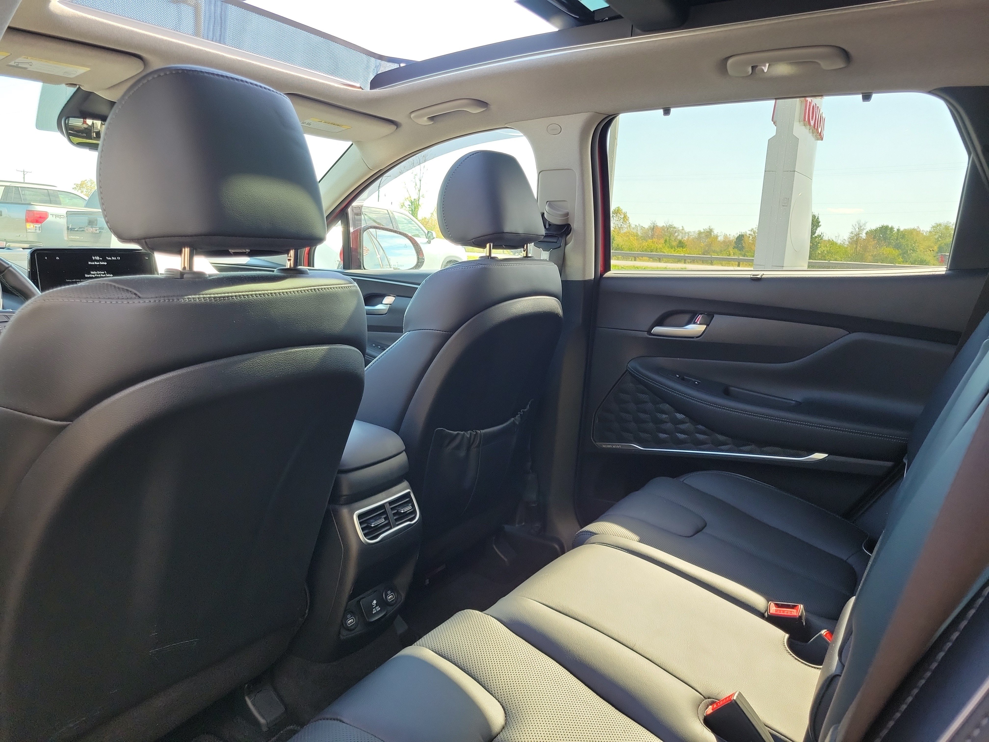 Used 2023 Calypso Red Pearl Hyundai Limited image 18