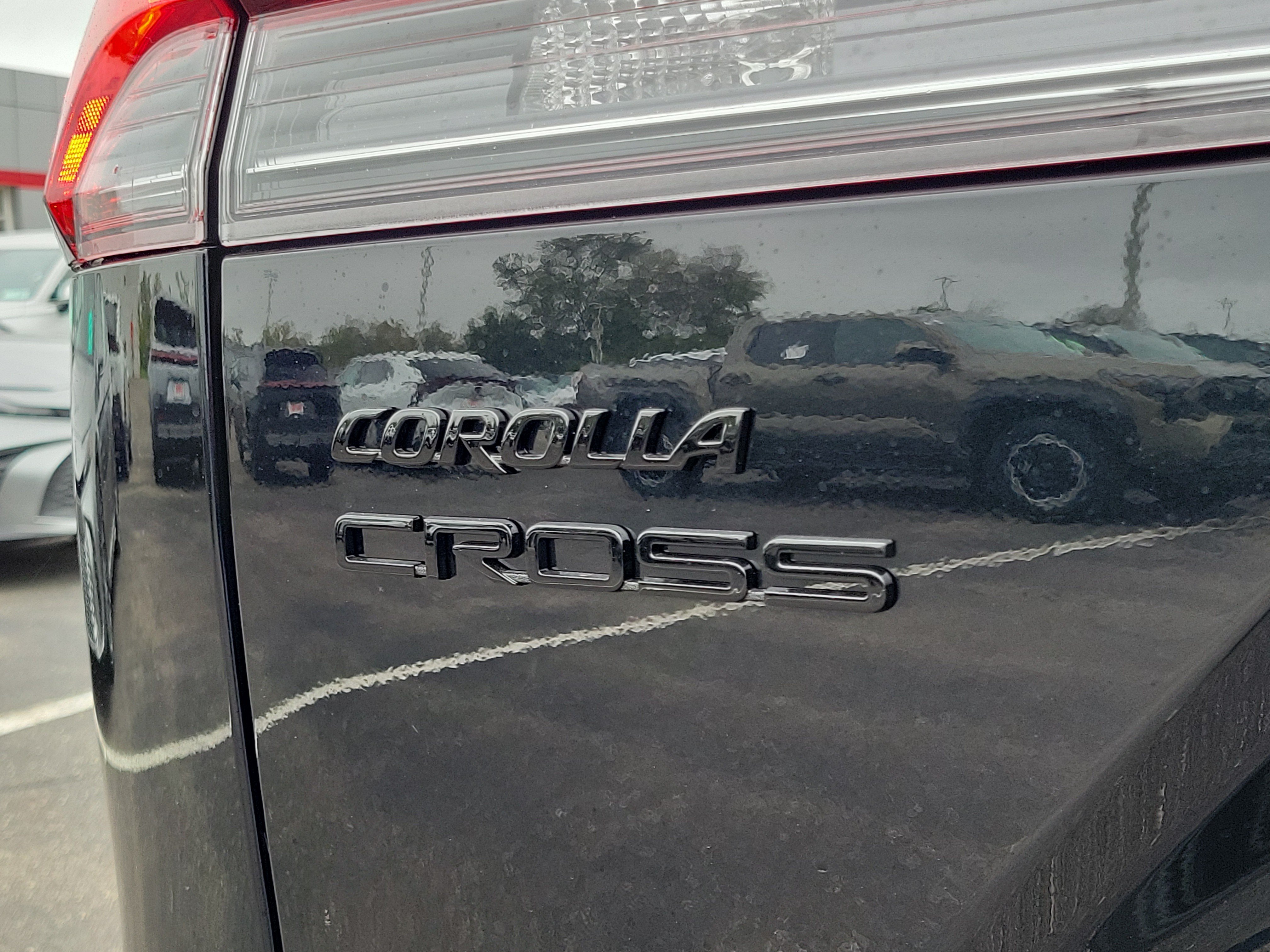 2026 Toyota Corolla Cross XLE, photo 10 of 12