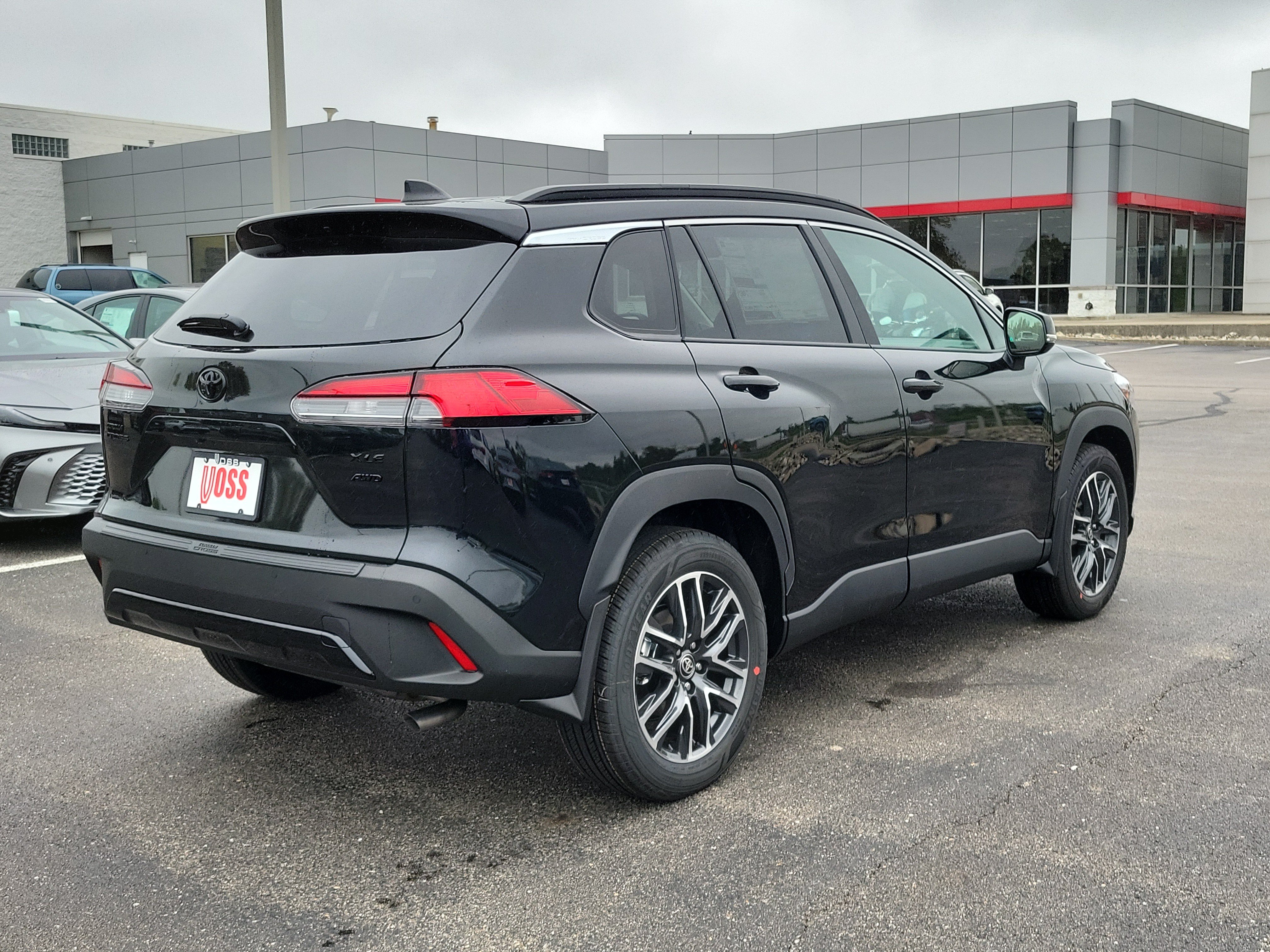 2026 Toyota Corolla Cross XLE, photo 8 of 12