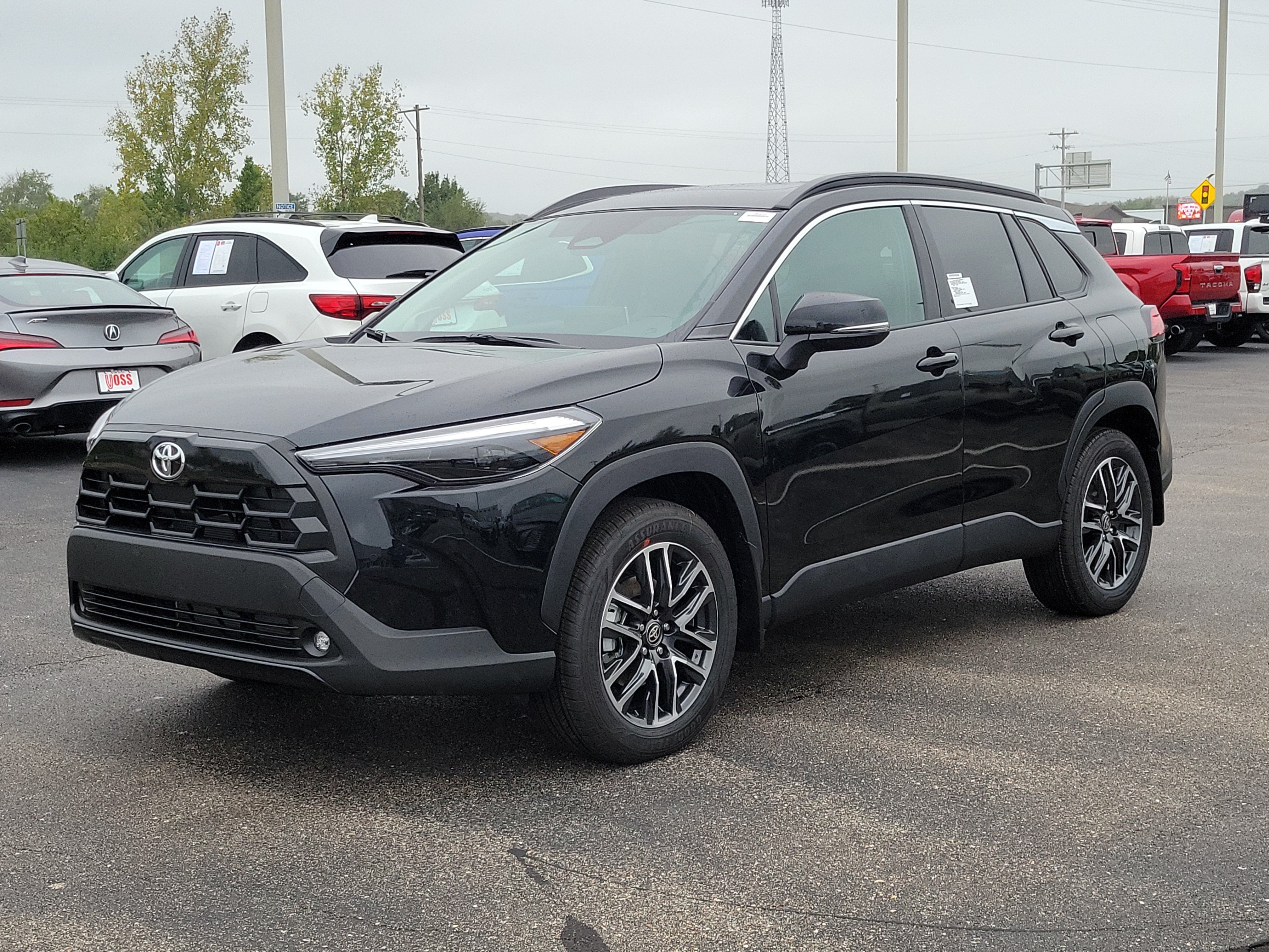 2026 Toyota Corolla Cross XLE, photo 6 of 12