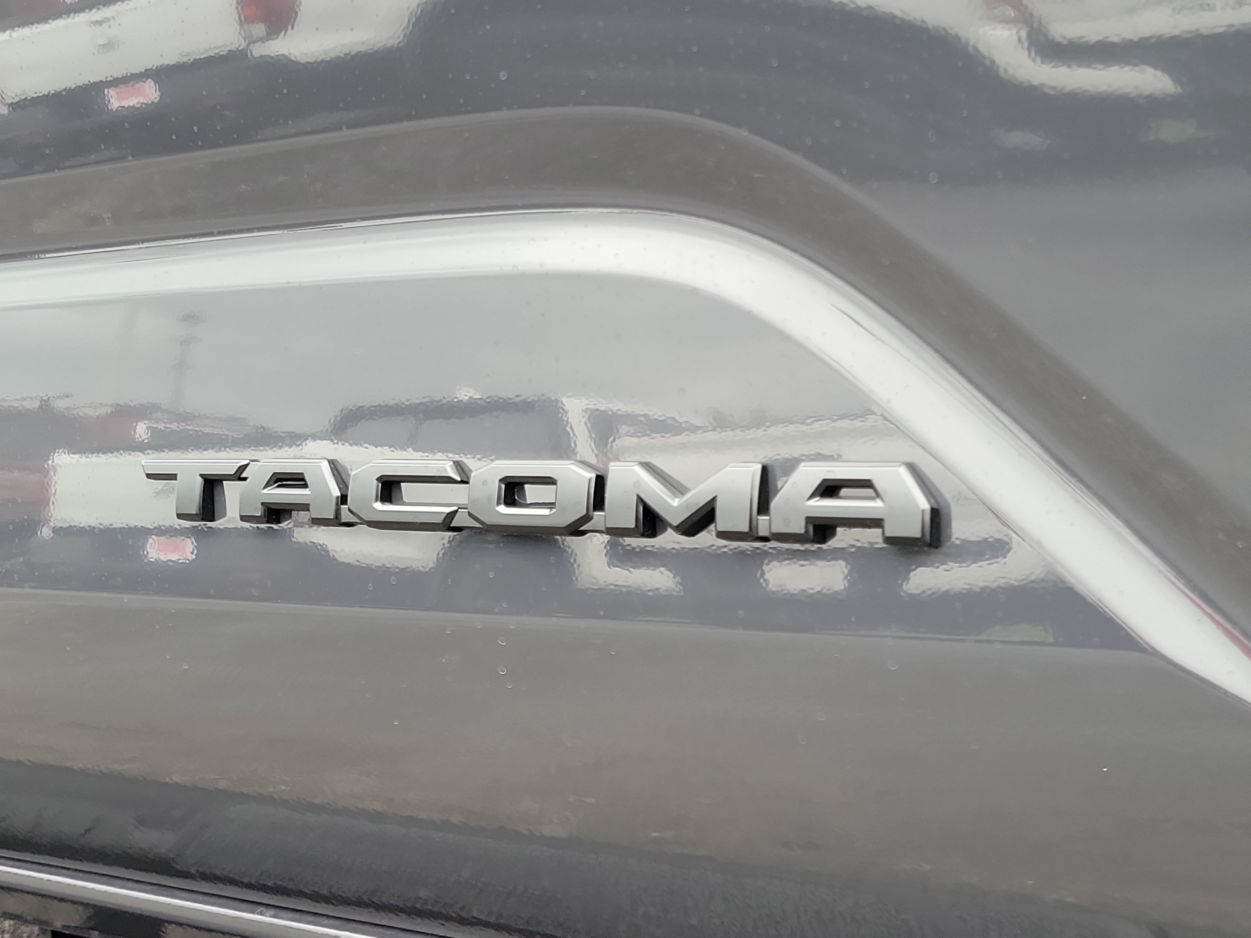 2026 Toyota Tacoma TRD Sport, photo 10 of 12