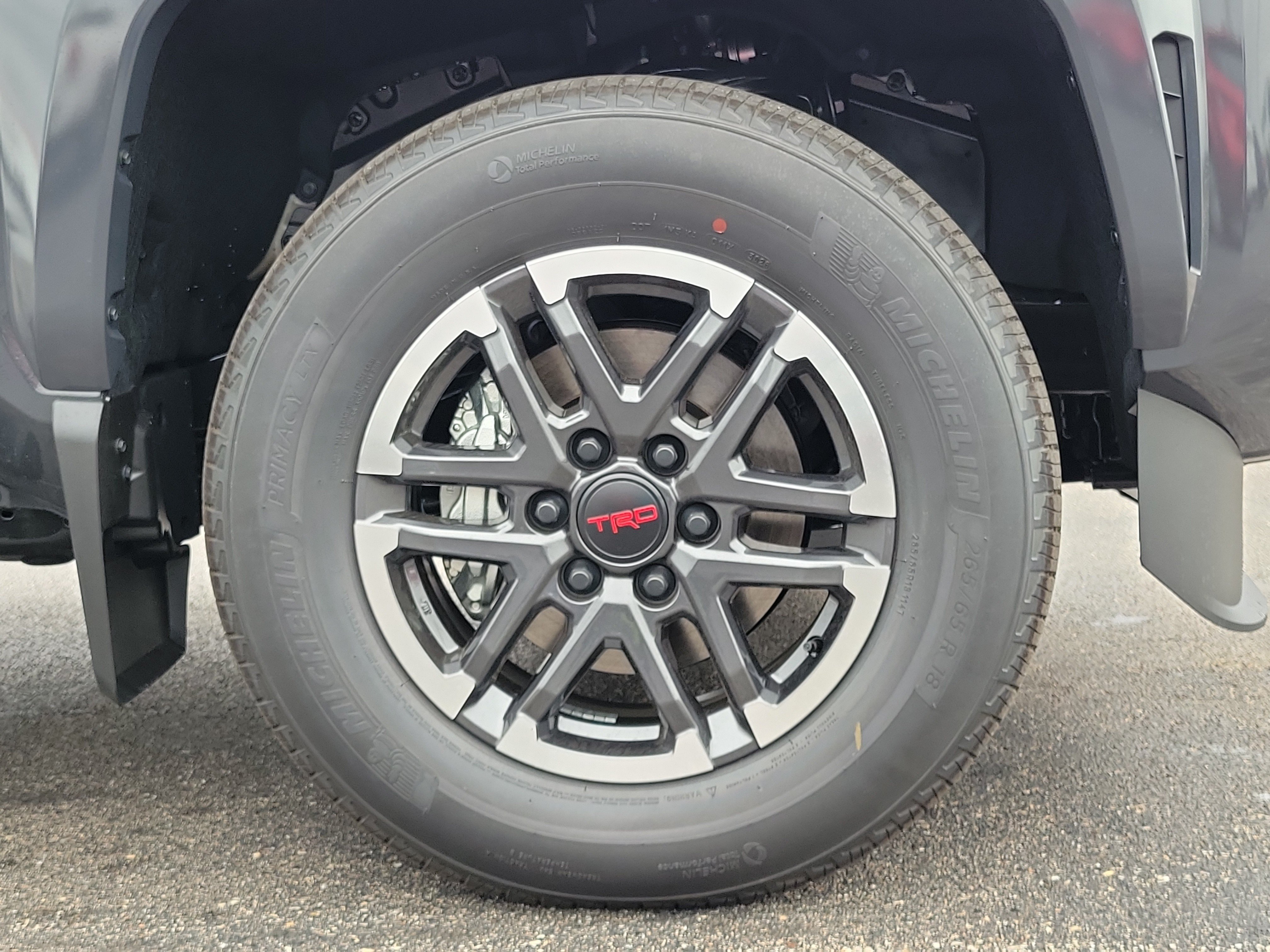 2026 Toyota Tacoma TRD Sport, photo 9 of 12