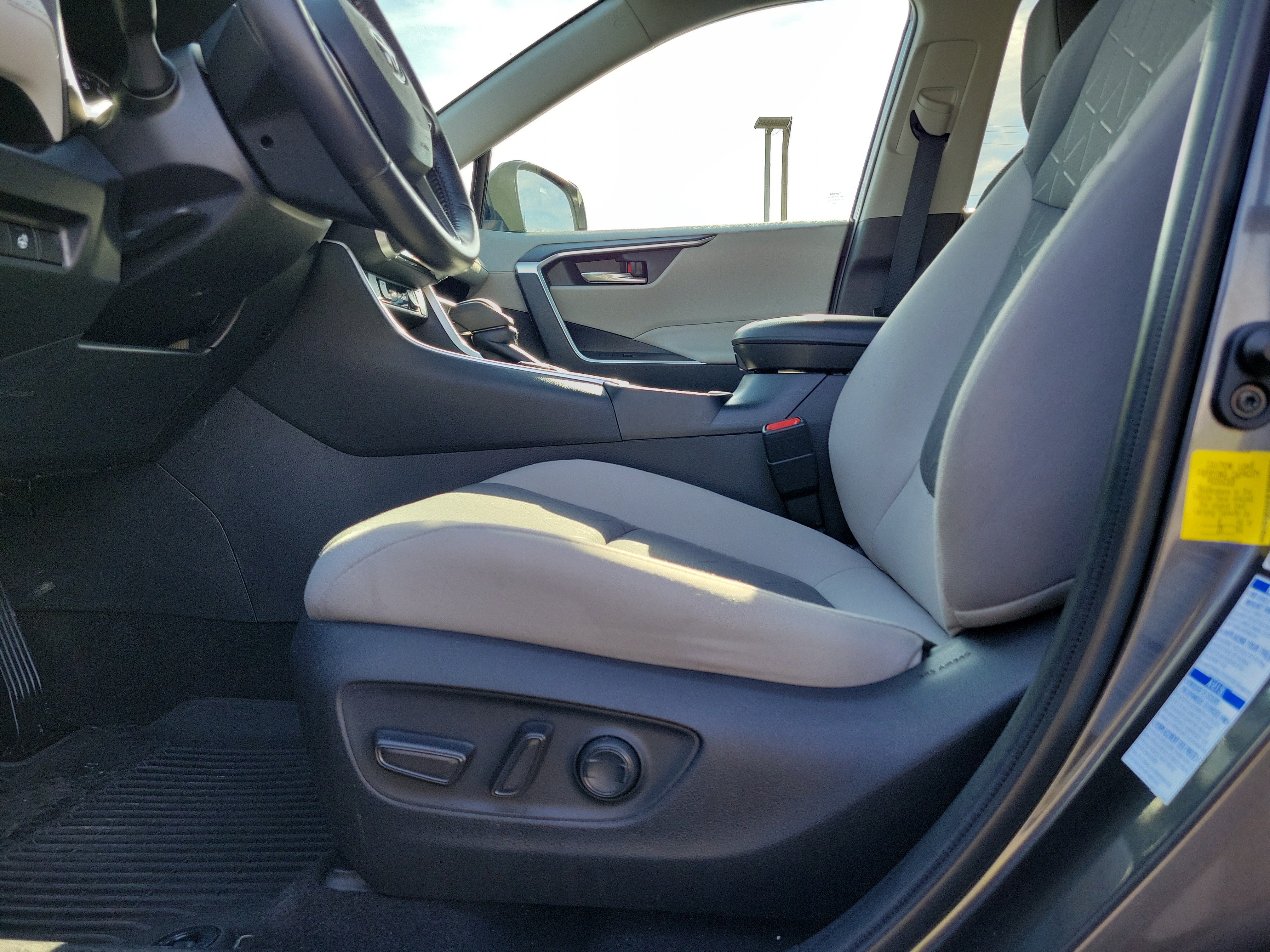 Certified Used 2022 Magnetic Gray Metallic Toyota XLE image 20