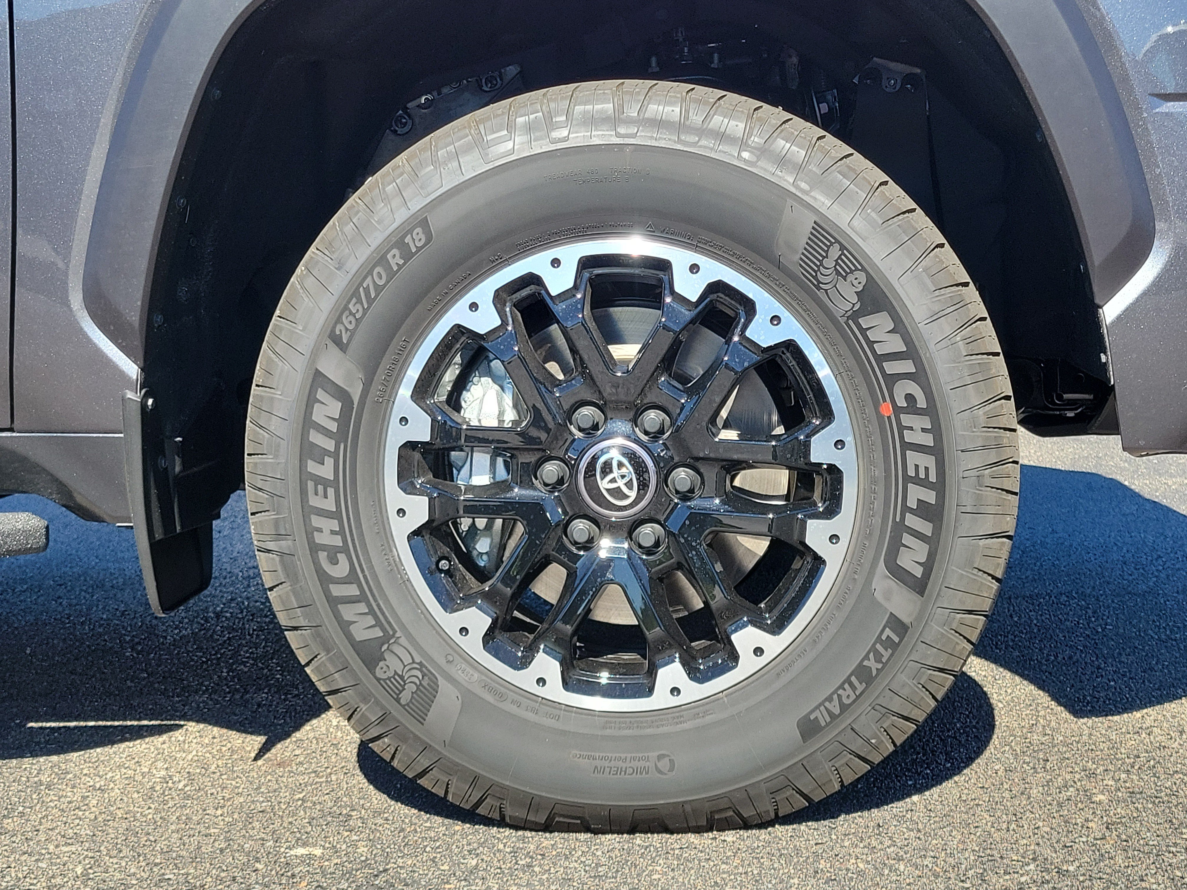 2026 Toyota Tundra SR5, photo 9 of 12