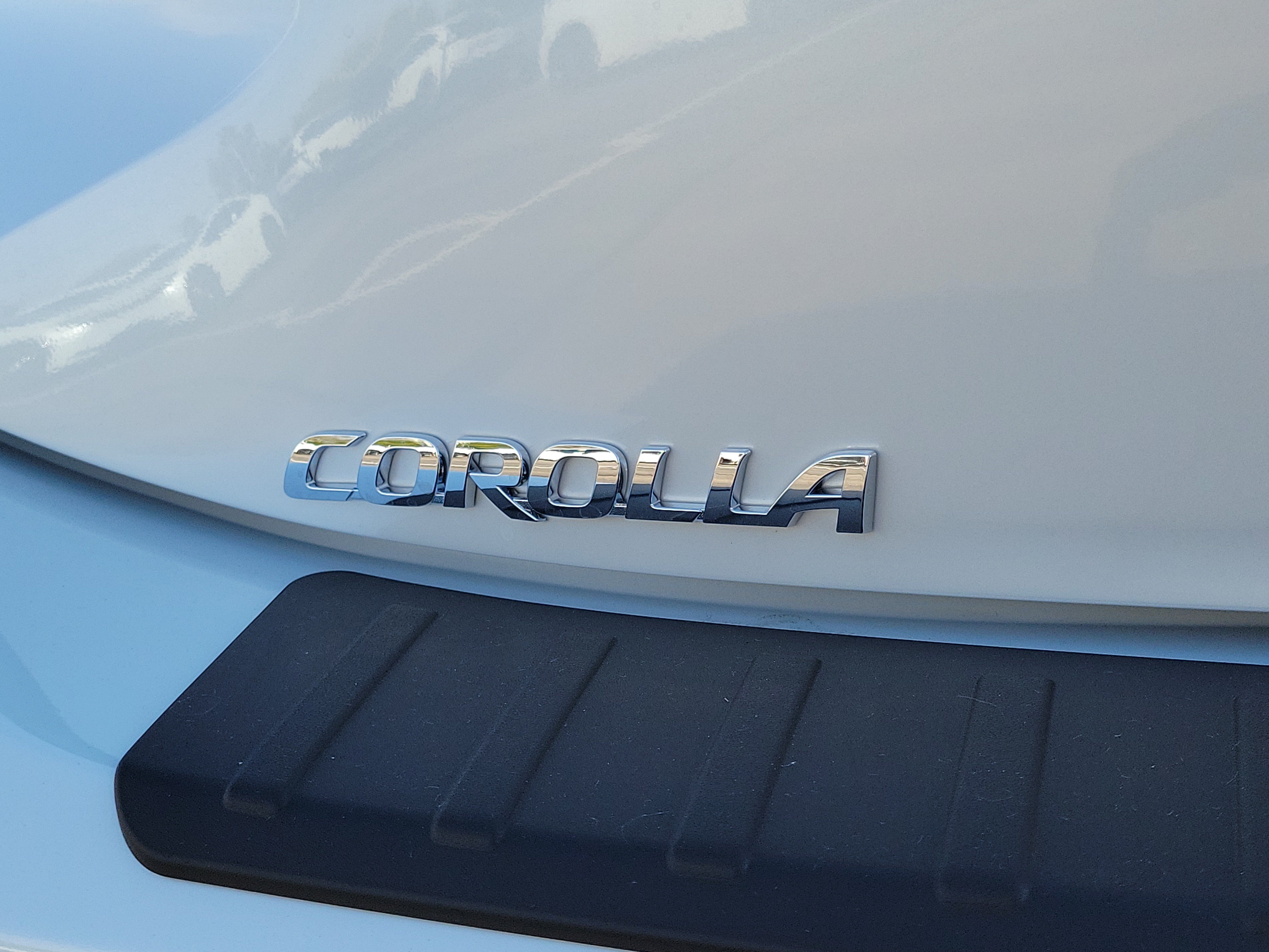 2027 Toyota Corolla Hatchback XSE, photo 10 of 12