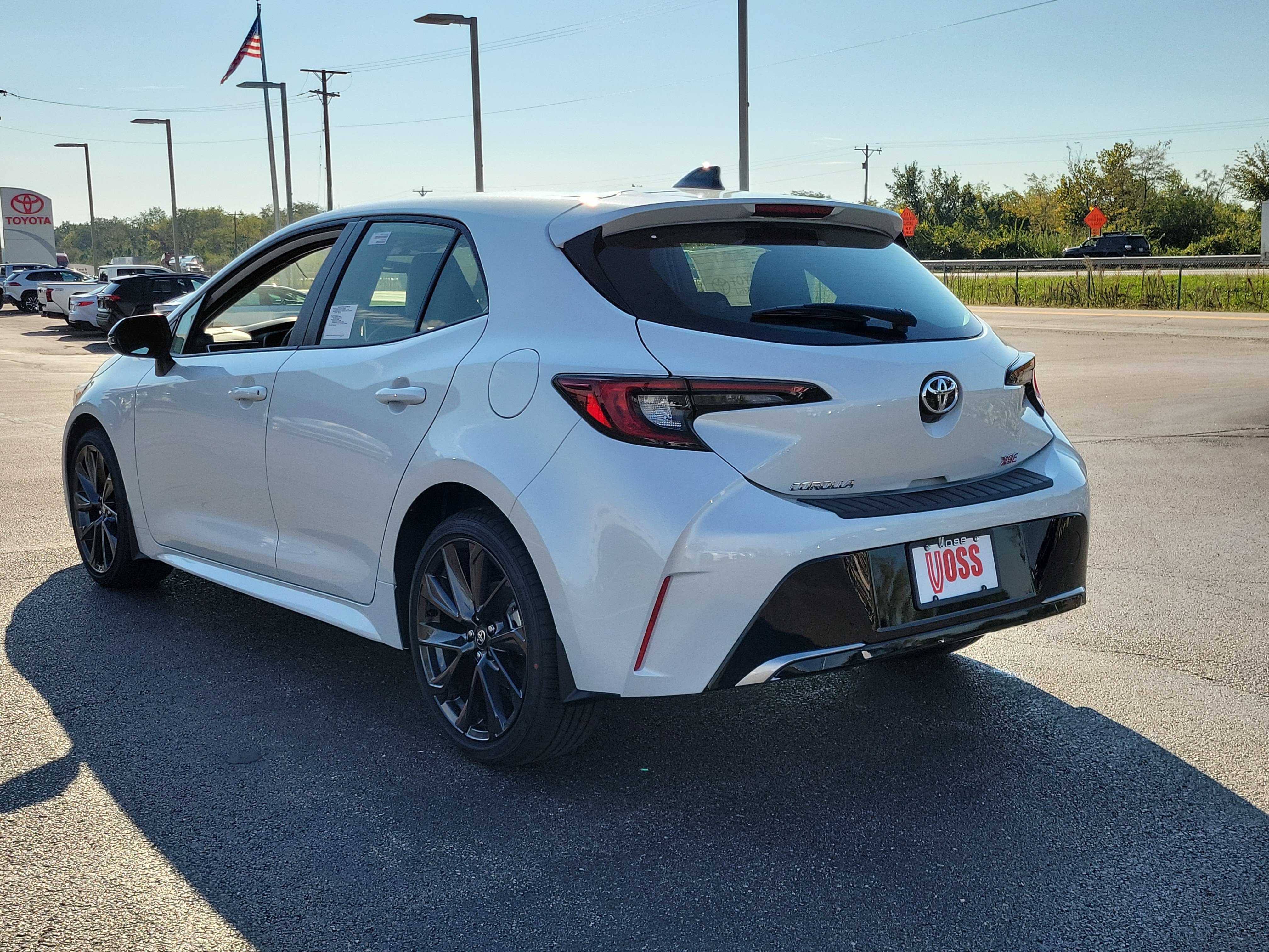 2027 Toyota Corolla Hatchback XSE, photo 7 of 12