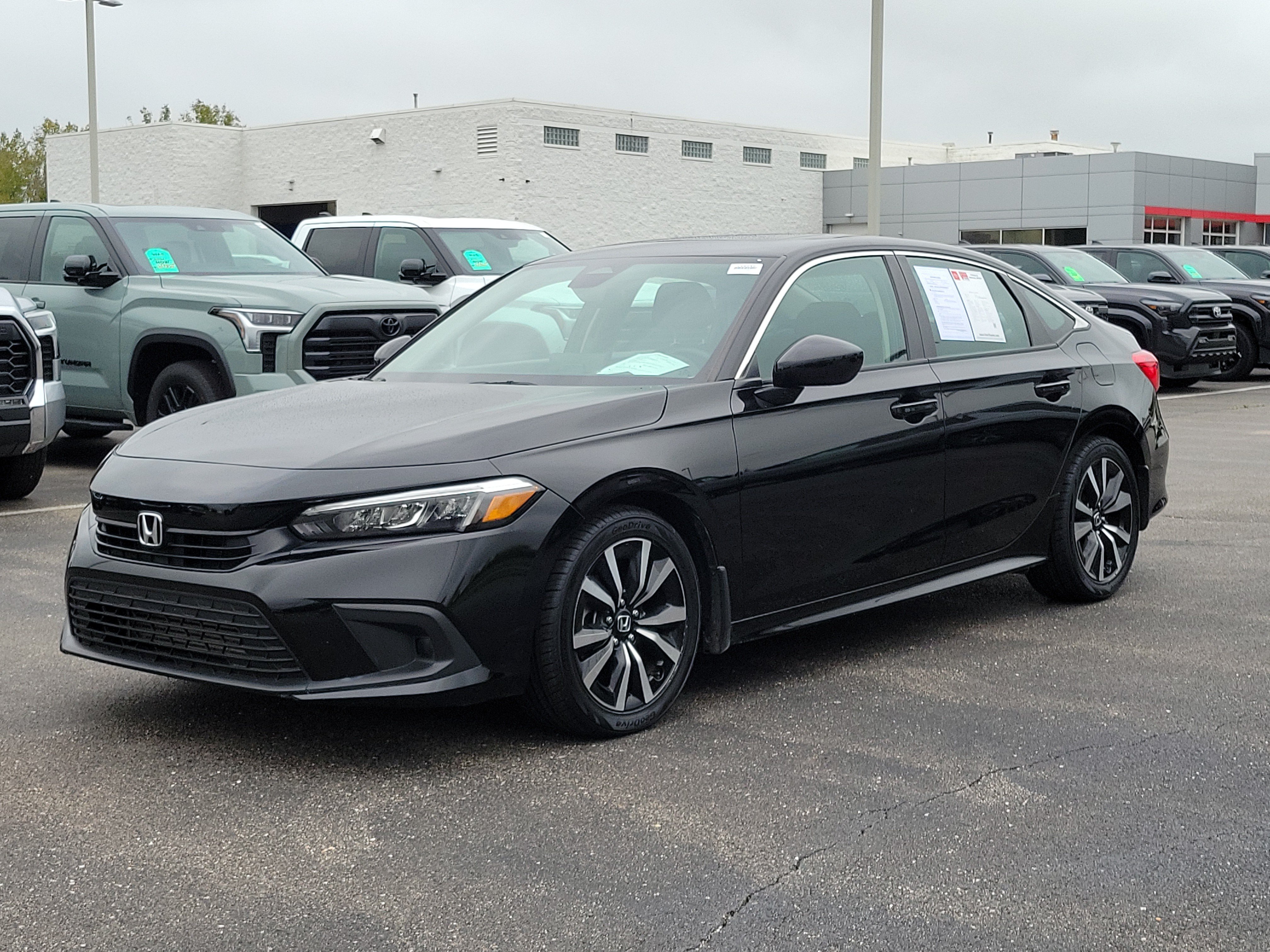 2023 Honda Civic Sedan EX, photo 6 of 12