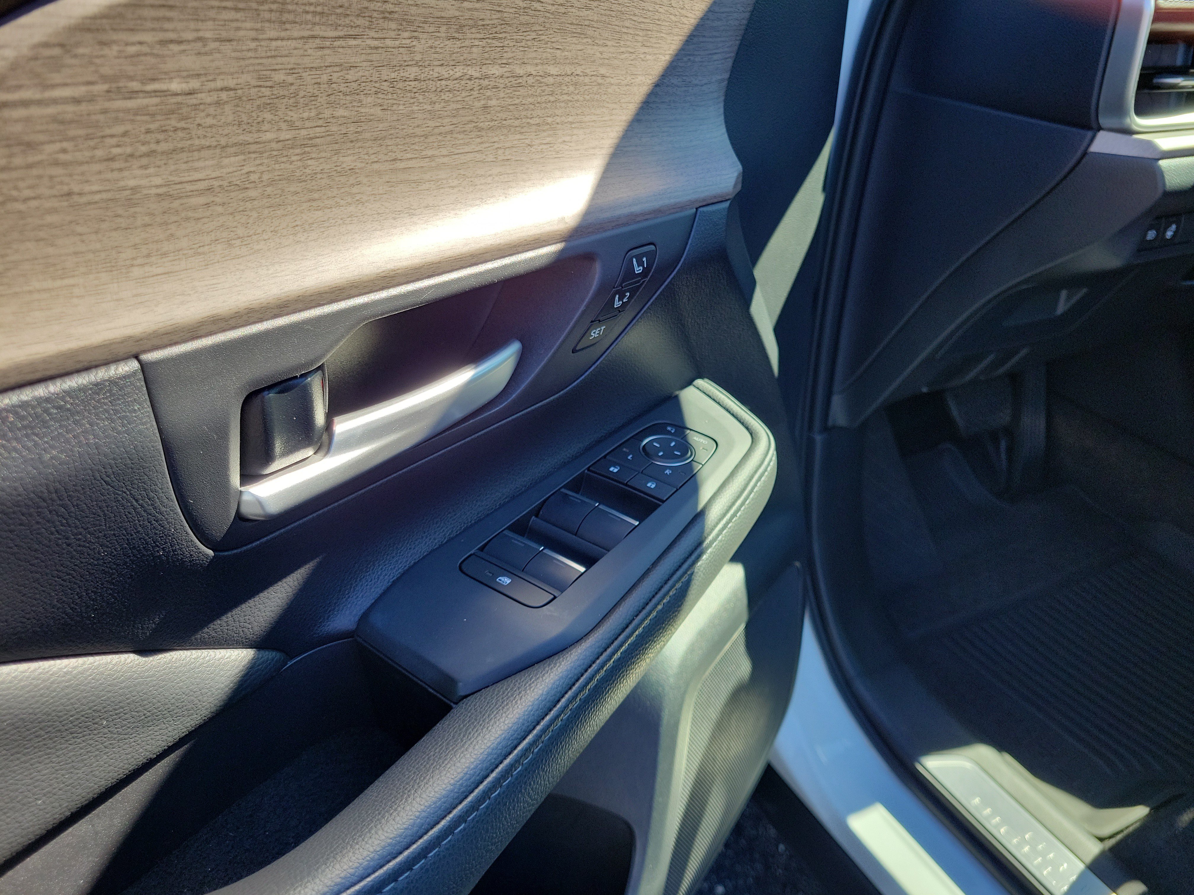 Certified Used 2026 Wind Chill Pearl Toyota Limited image 22