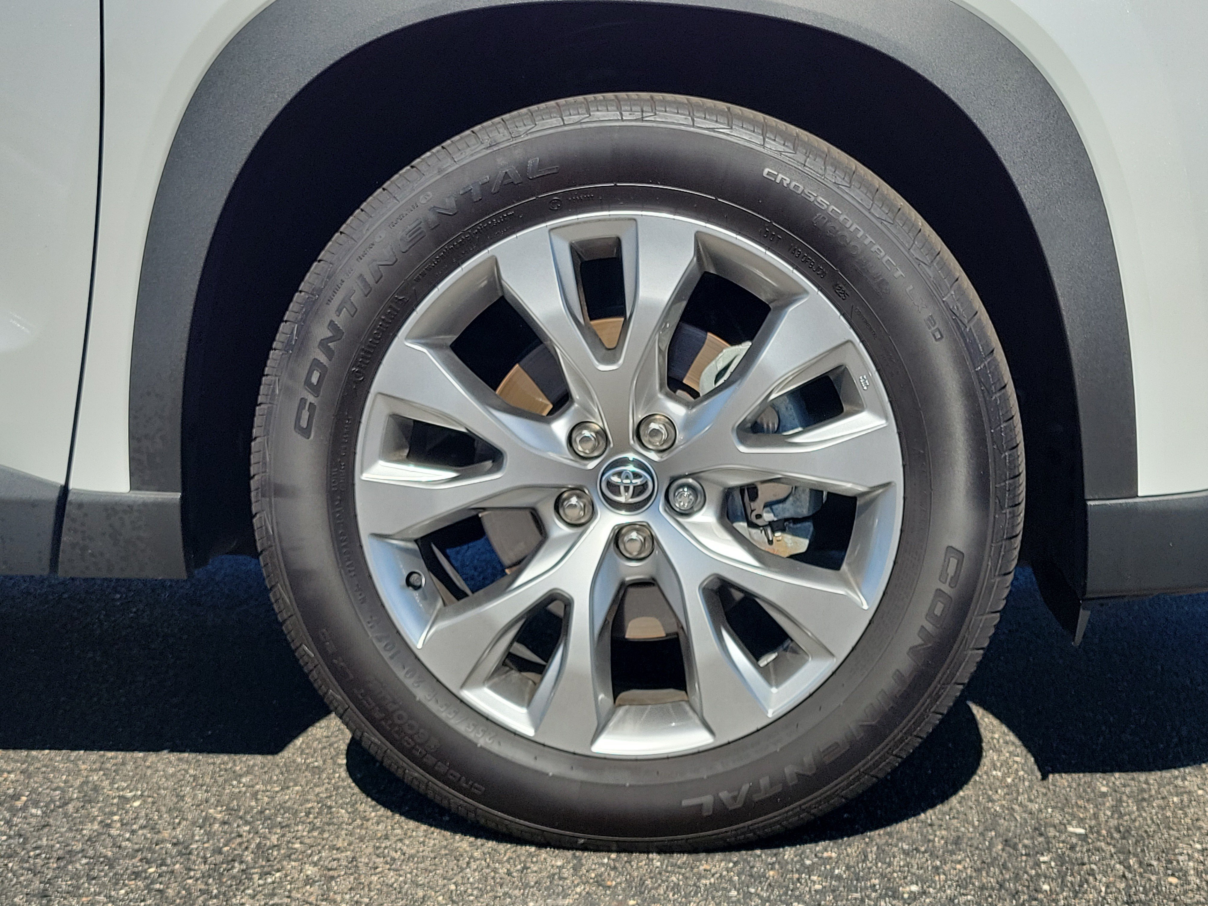Certified Used 2026 Wind Chill Pearl Toyota Limited image 9