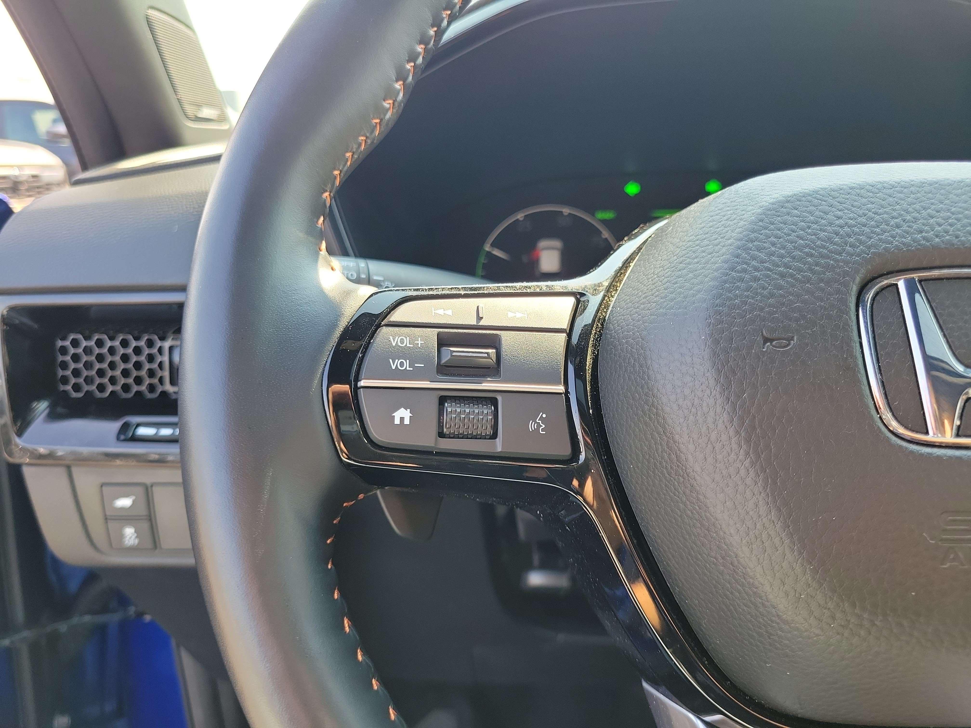 Used 2025 BLUE Honda Sport Touring image 22